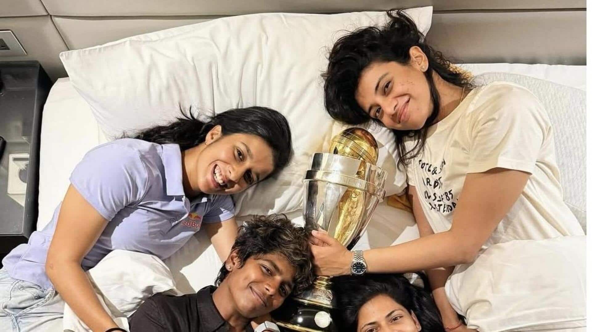 जेमिमा रोड्रिगेज ने विश्व कप ट्रॉफी के साथ तस्वीरें की साझा, सोशल मीडिया में हुई वायरल