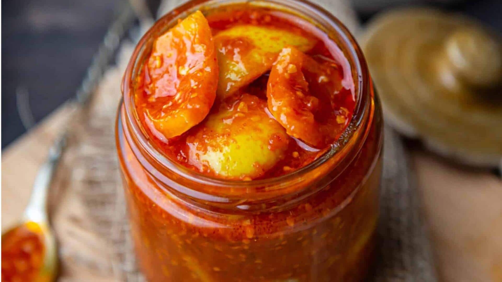 खाने का स्वाद बढ़ा सकते हैं नींबू के ये खट्टे-मीठे अचार, जानिए बनाने का तरीका