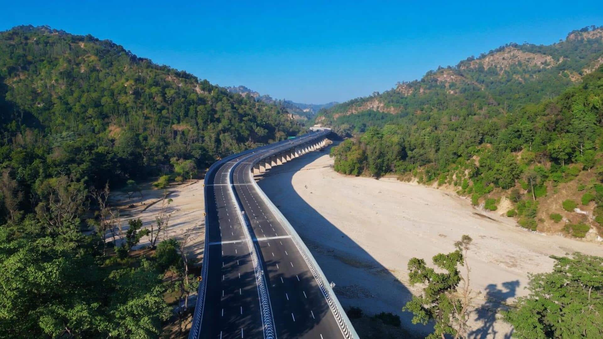 दिल्ली-देहरादून एक्सप्रेसवे पर तेज रफ्तार गाड़ियों की चपेट में आ रहे जंगली जानवर, जगह-जगह शव मिले