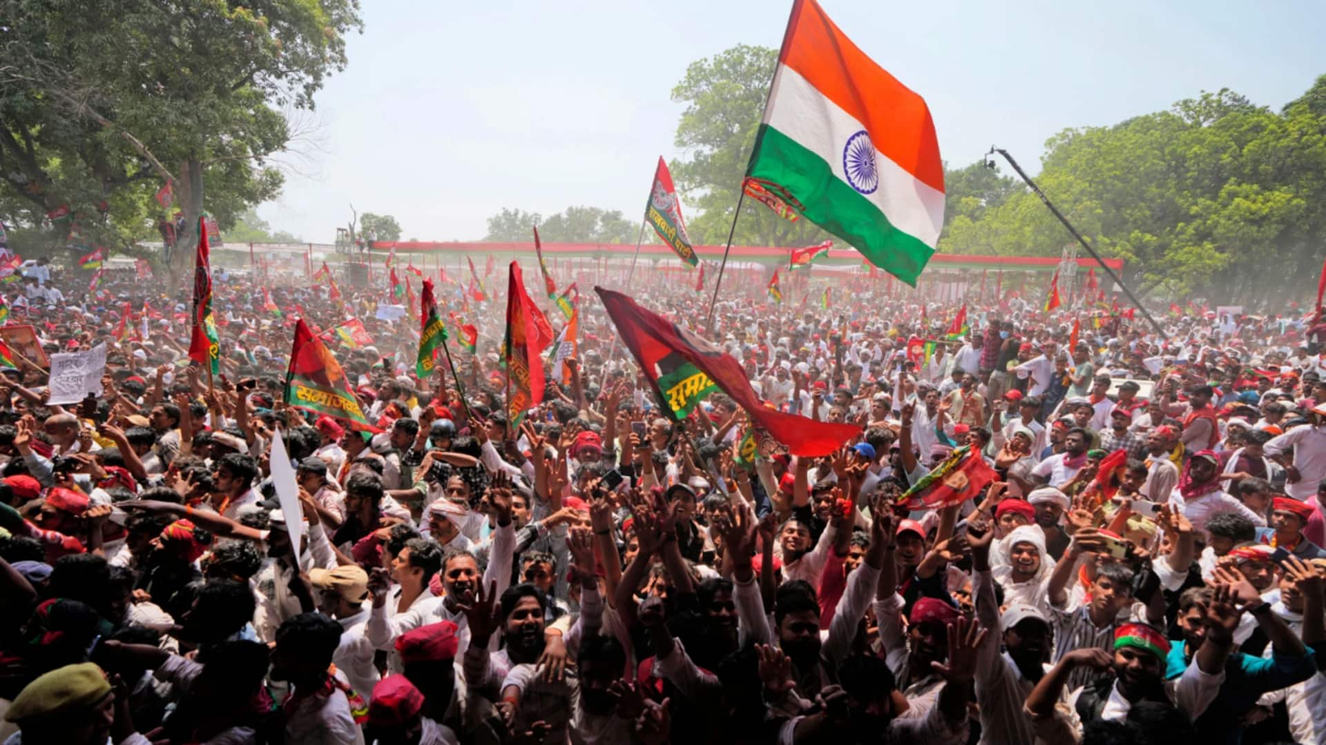 भीड़ नियंत्रण को लेकर गृह मंत्रालय ने बनाई गाइडलाइन, हिंसा भड़कने के संभावित कारण भी बताए भीड़ नियंत्रण को लेकर गृह मंत्रालय ने बनाई गाइडलाइन, हिंसा भड़कने के संभावित कारण भी बताए