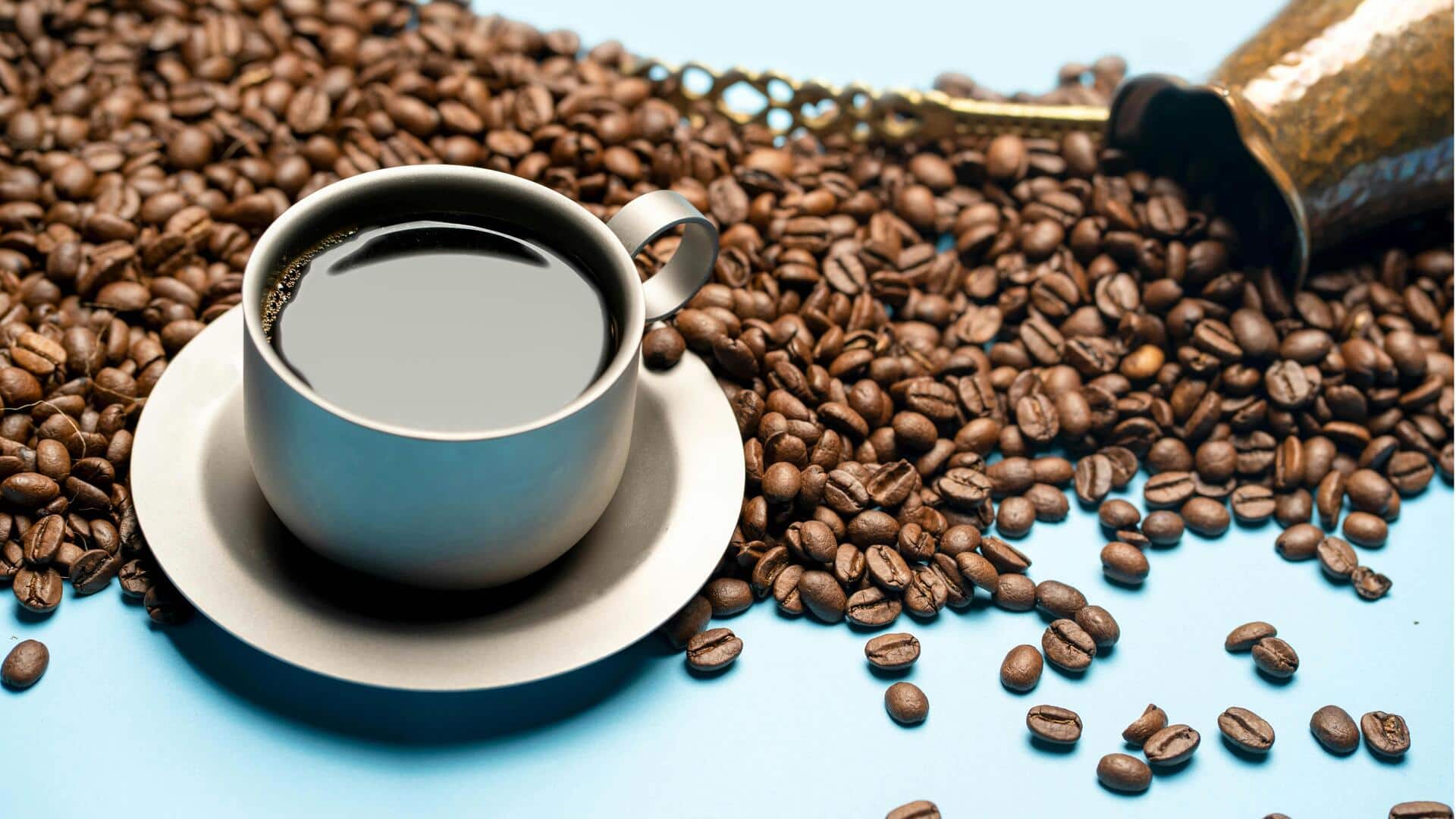 क्या दोपहर के समय कॉफी पीना सेहत के लिए अच्छा नहीं? जानिए इससे जुड़े 5 भ्रम