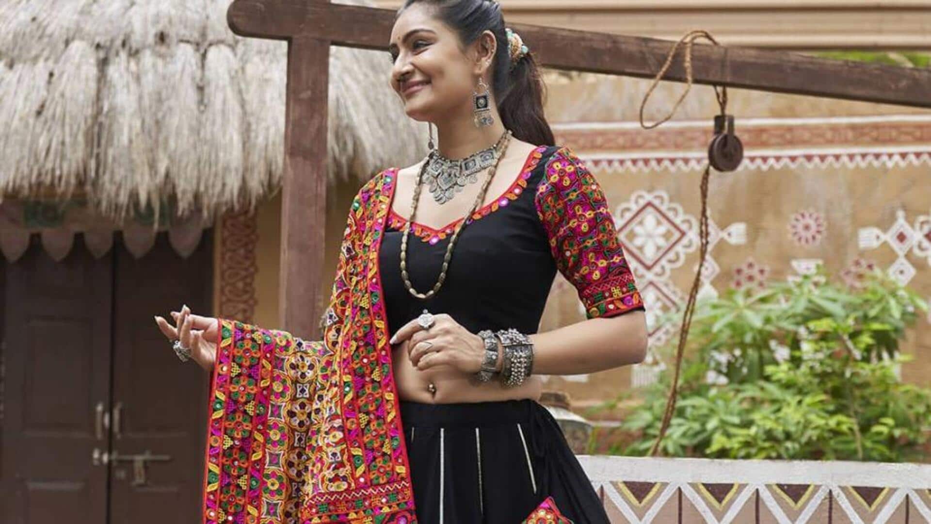 चनिया चोली खरीदने से पहले इन 5 बातों का रखें खास ध्यान, होगा सही चयन चनिया चोली खरीदने से पहले इन 5 बातों का रखें खास ध्यान, होगा सही चयन