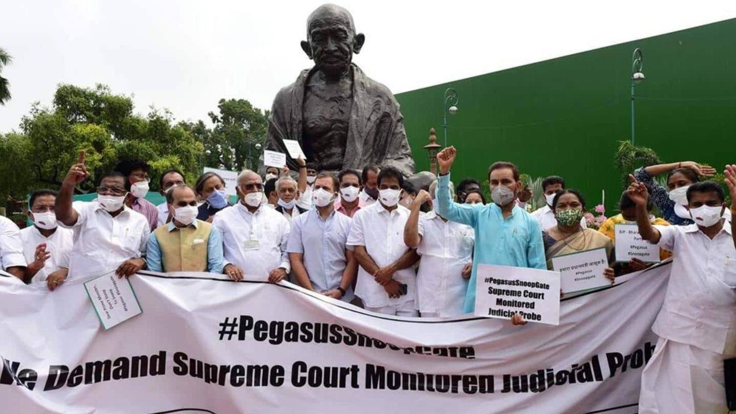 पेगासस मामले में एकजुट नजर आ रहा विपक्ष पेगासस मामले में एकजुट नजर आ रहा विपक्ष