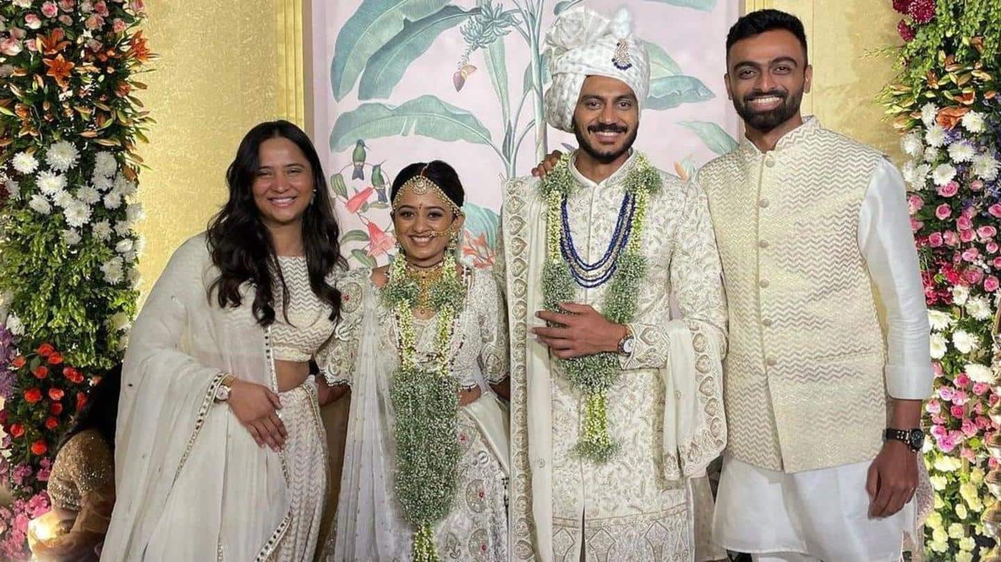 क्रिकेटर अक्षर पटेल ने की मंगेतर मेहा के साथ शादी, सामने आई तस्वीरें