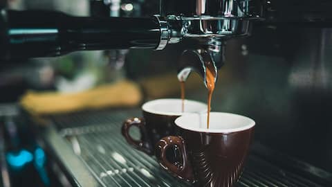 अधिक मात्रा में कैफीन का सेवन स्वास्थ्य के लिए होता है हानिकारक, जानें इसके नकारात्मक प्रभाव 