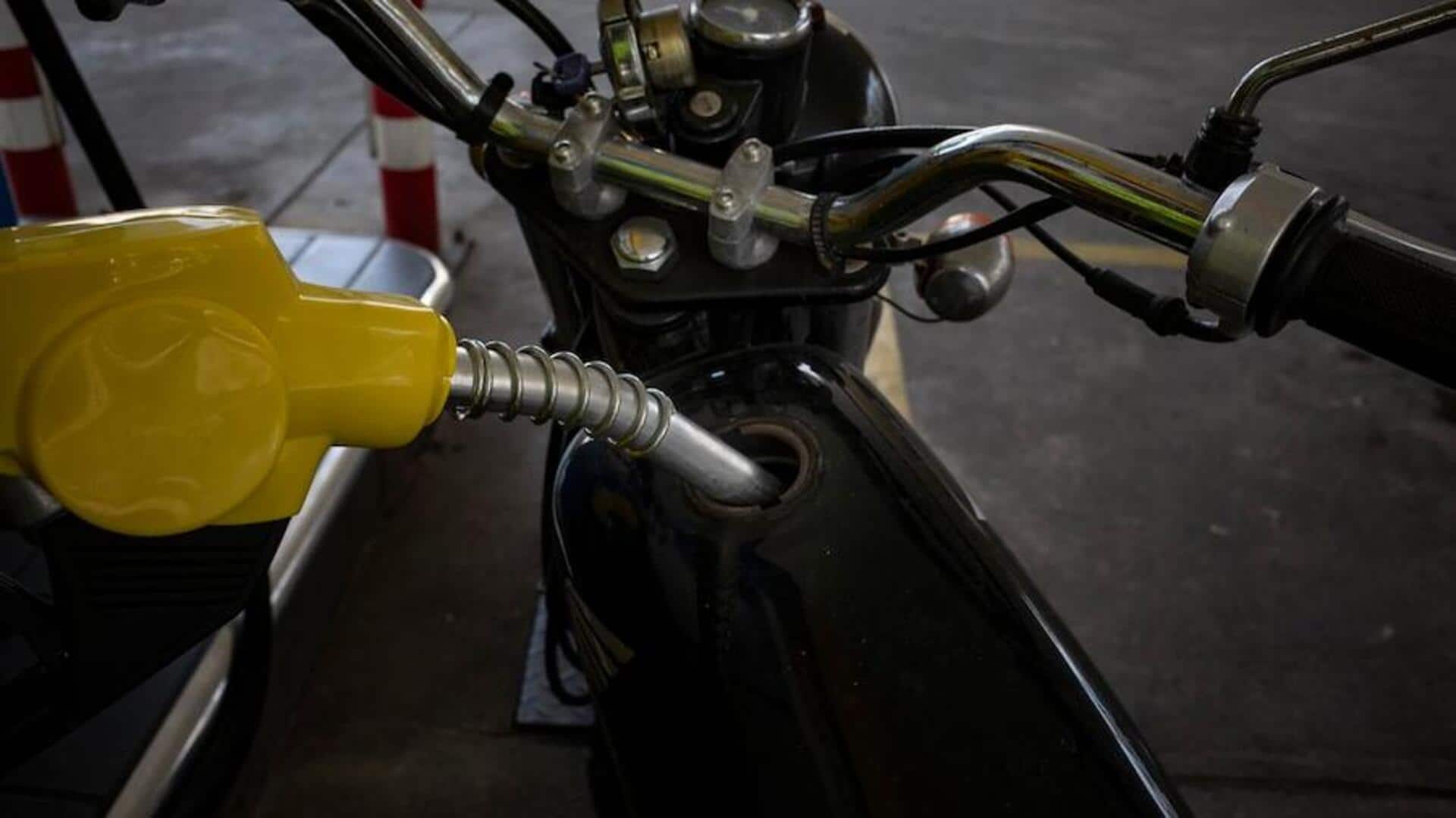 2 जुलाई के लिए जारी हुई पेट्रोल-डीजल की नई कीमतें, यहां देखें ताजा भाव 