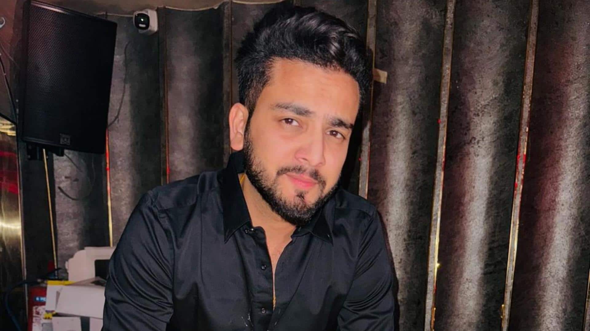 एल्विश यादव को हाई कोर्ट से झटका, ड्रग्स और सांप के जहर से जुड़ा है मामला एल्विश यादव को हाई कोर्ट से झटका, ड्रग्स और सांप के जहर से जुड़ा है मामला