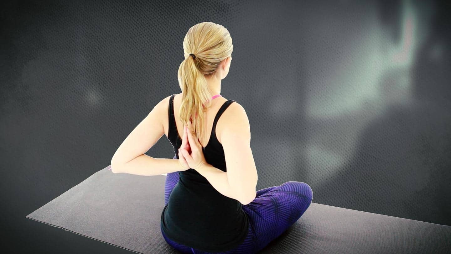 पश्चिम नमस्कार: स्वास्थ्य के लिए लाभदायक है इस योगासन का अभ्यास, जानिए इससे जुड़ी महत्वपूर्ण बातें