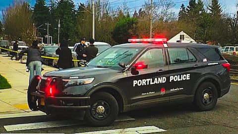 अमेरिका: मिनियापोलिस के बाद पोर्टलैंड में संघीय एजेंट ने 2 लोगों को गोली मारी