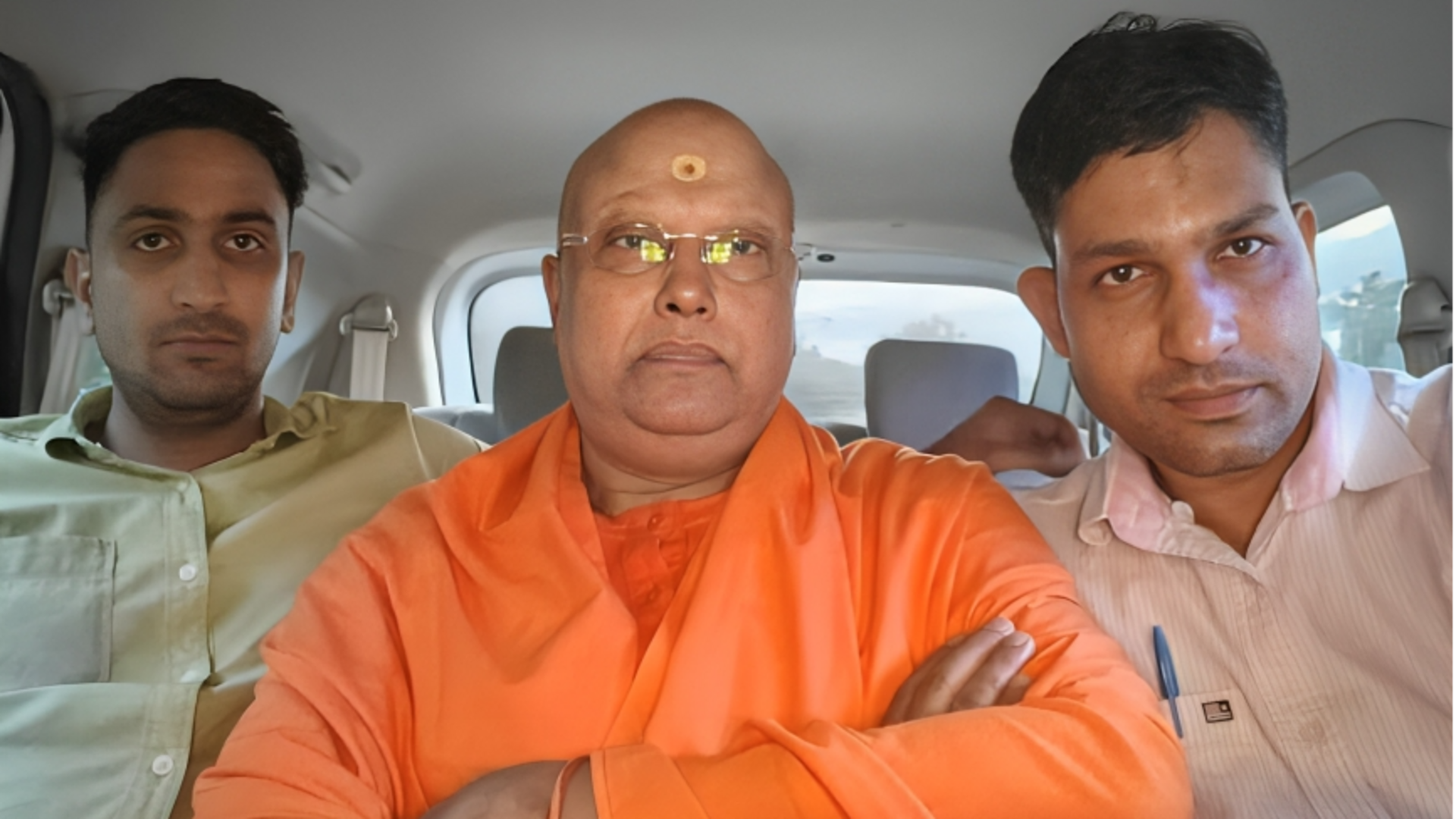 दिल्ली आश्रम के आरोपी बाबा की चैट लीक, सामने आई ये जानकारी