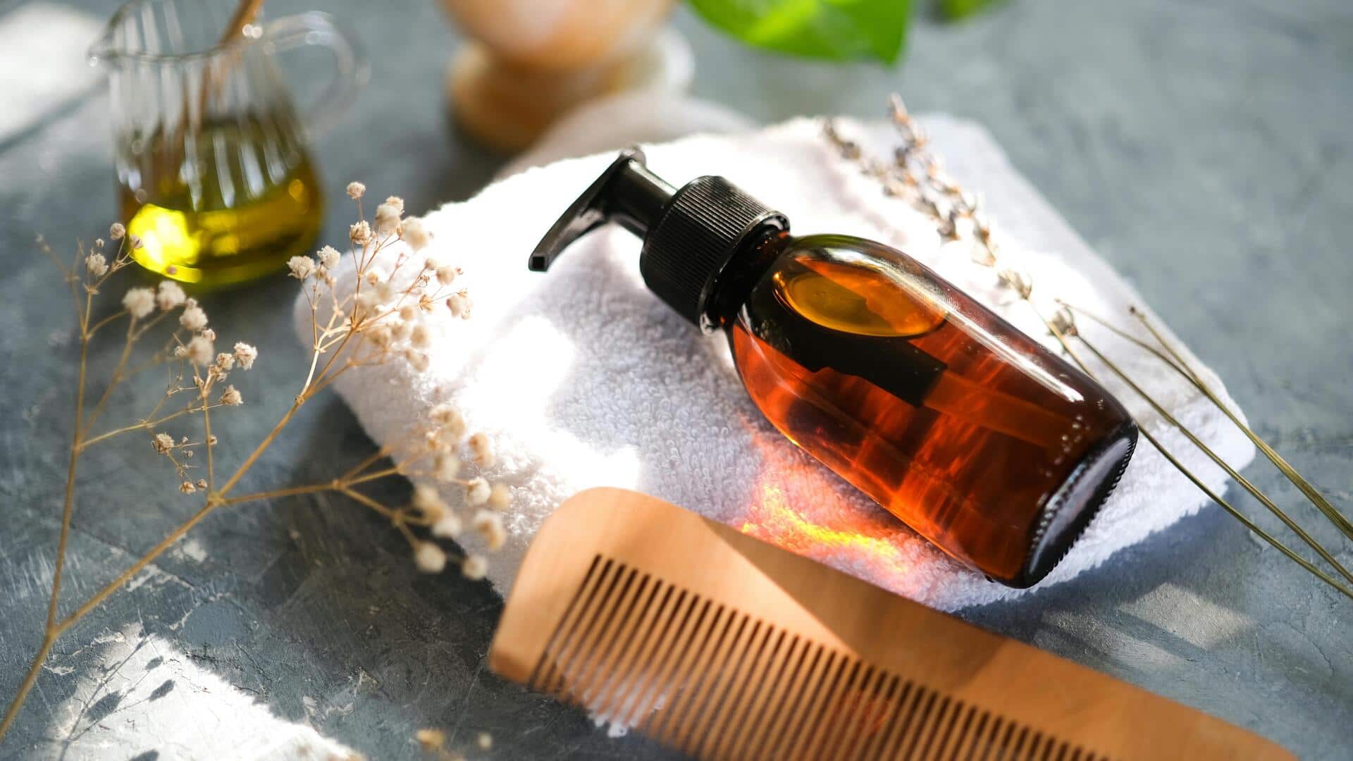 घने और मजबूत बाल पाने के लिए अपनाएं ये 5 आसान और प्रभावी तरीके