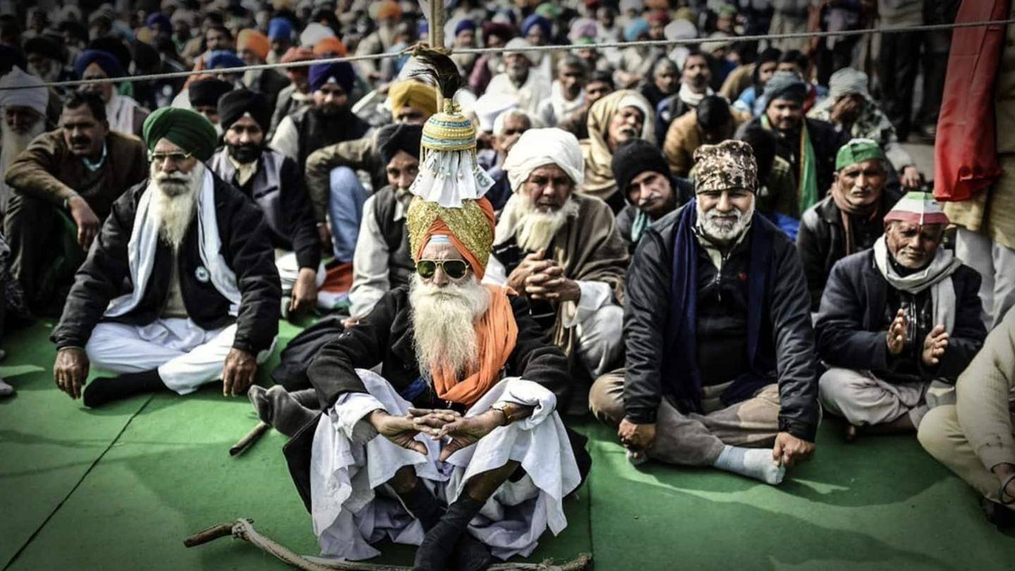 लगभग एक साल से आंदोलन कर रहे हैं किसान लगभग एक साल से आंदोलन कर रहे हैं किसान