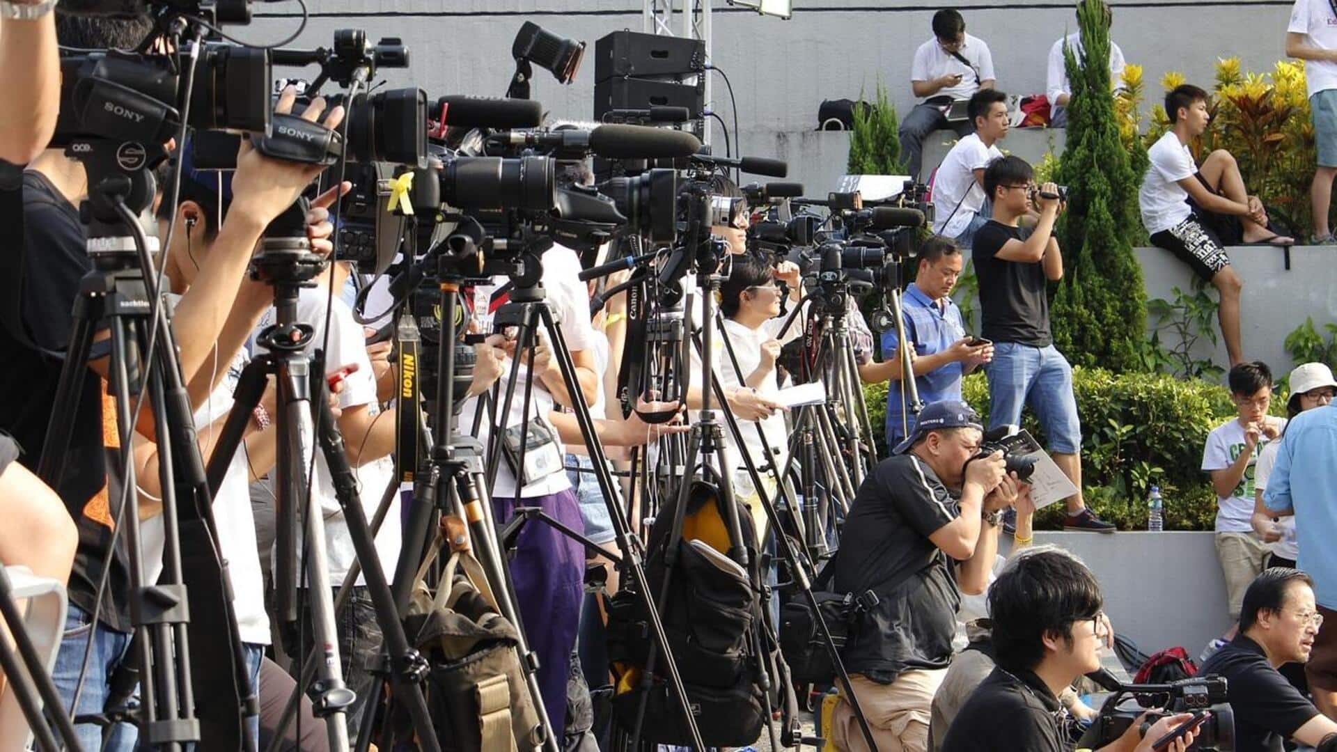 वेनेजुएला में विदेशी पत्रकारों को हिरासत में लिया गया, कई निर्वासित किए गए