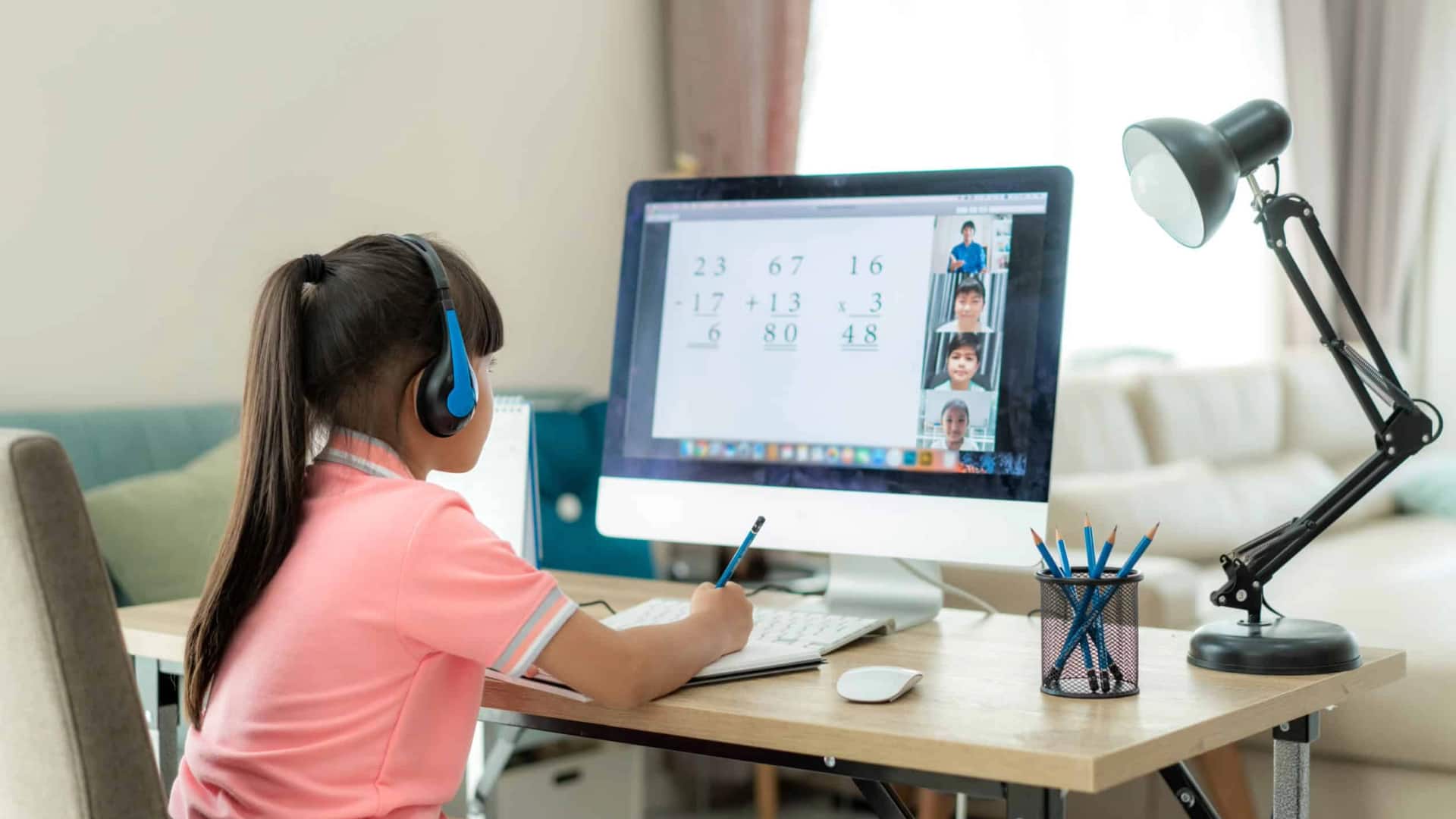 ऑनलाइन पढ़ाई करते समय नहीं लग रहा ध्यान, इन 5 AI टूल्स का करें इस्तेमाल