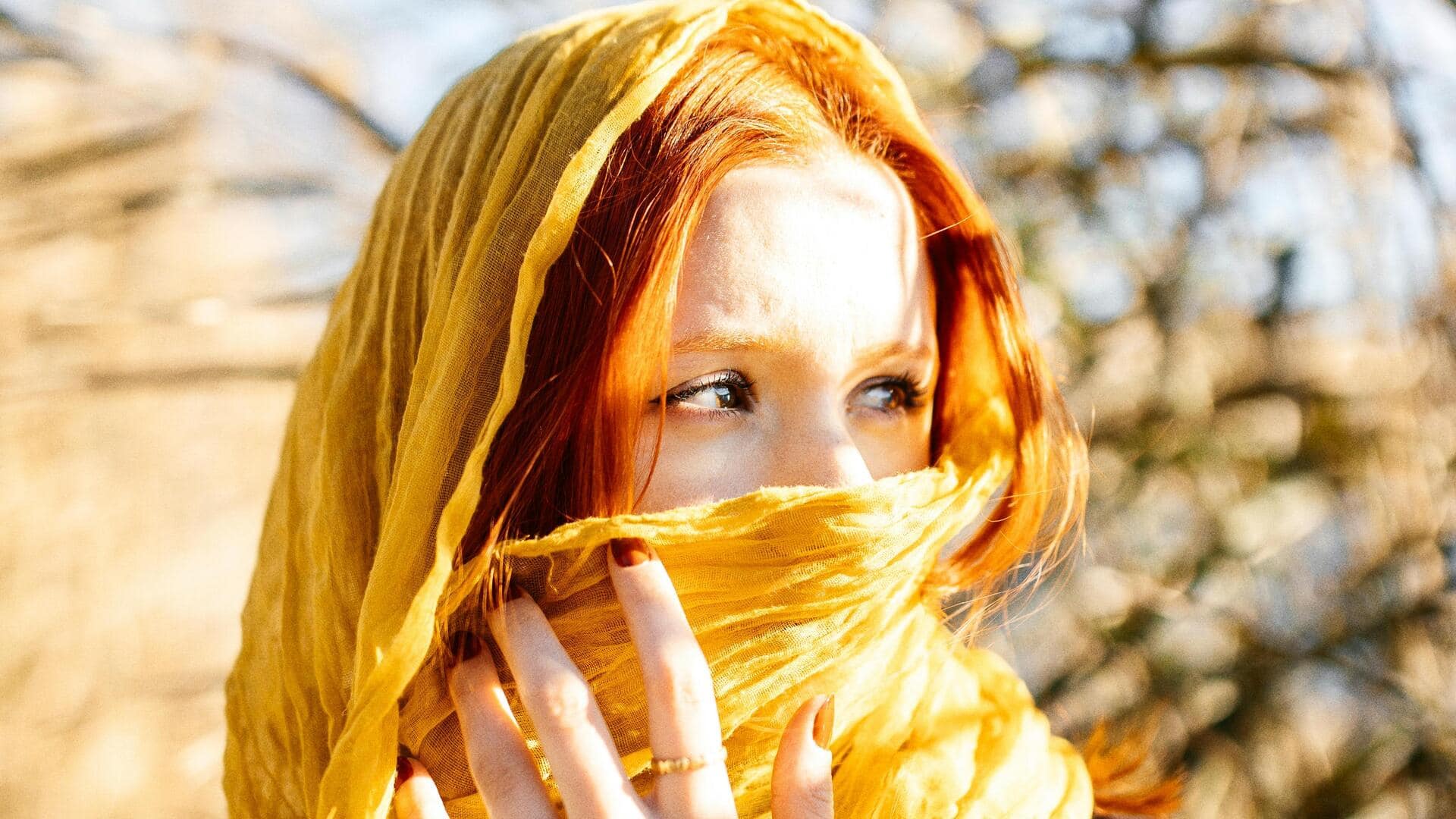 दुपट्टा या हेलमेट पहनते समय सिर को धूप से सुरक्षित रखने के लिए आजमाएं ये तरीके