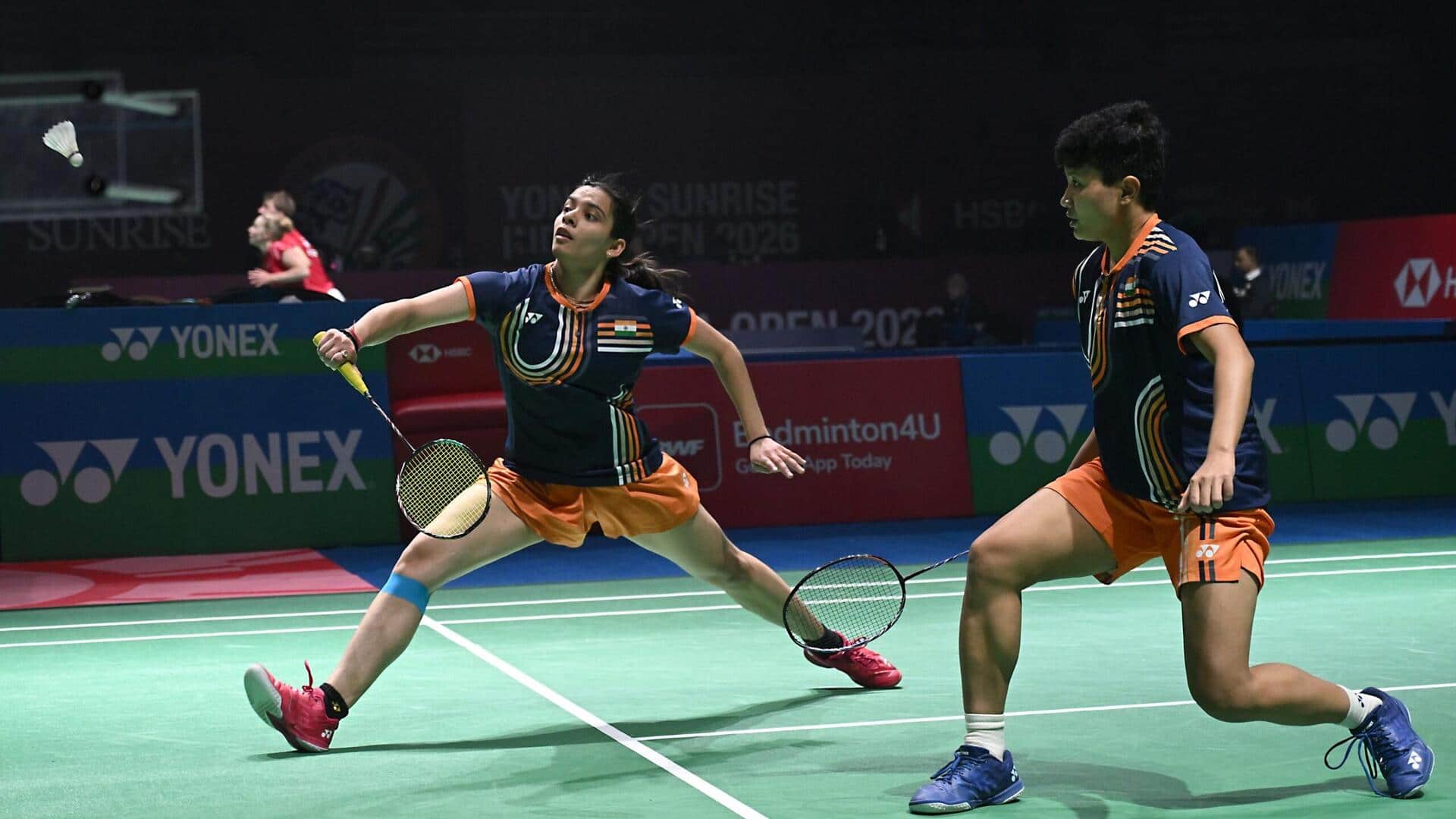 इंडिया ओपन टूर्नामेंट को लेकर फिर विवाद, पक्षियों की बीट के बाद स्टेडियम में आया बंदर