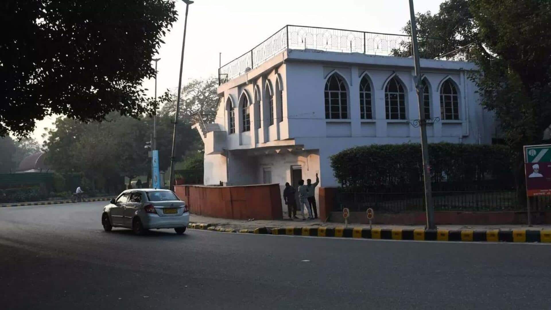 #NewsBytesExplainer: दिल्ली में 150 साल पुरानी सुनहरी बाग मस्जिद से जुड़ा पूरा विवाद क्या है? 
