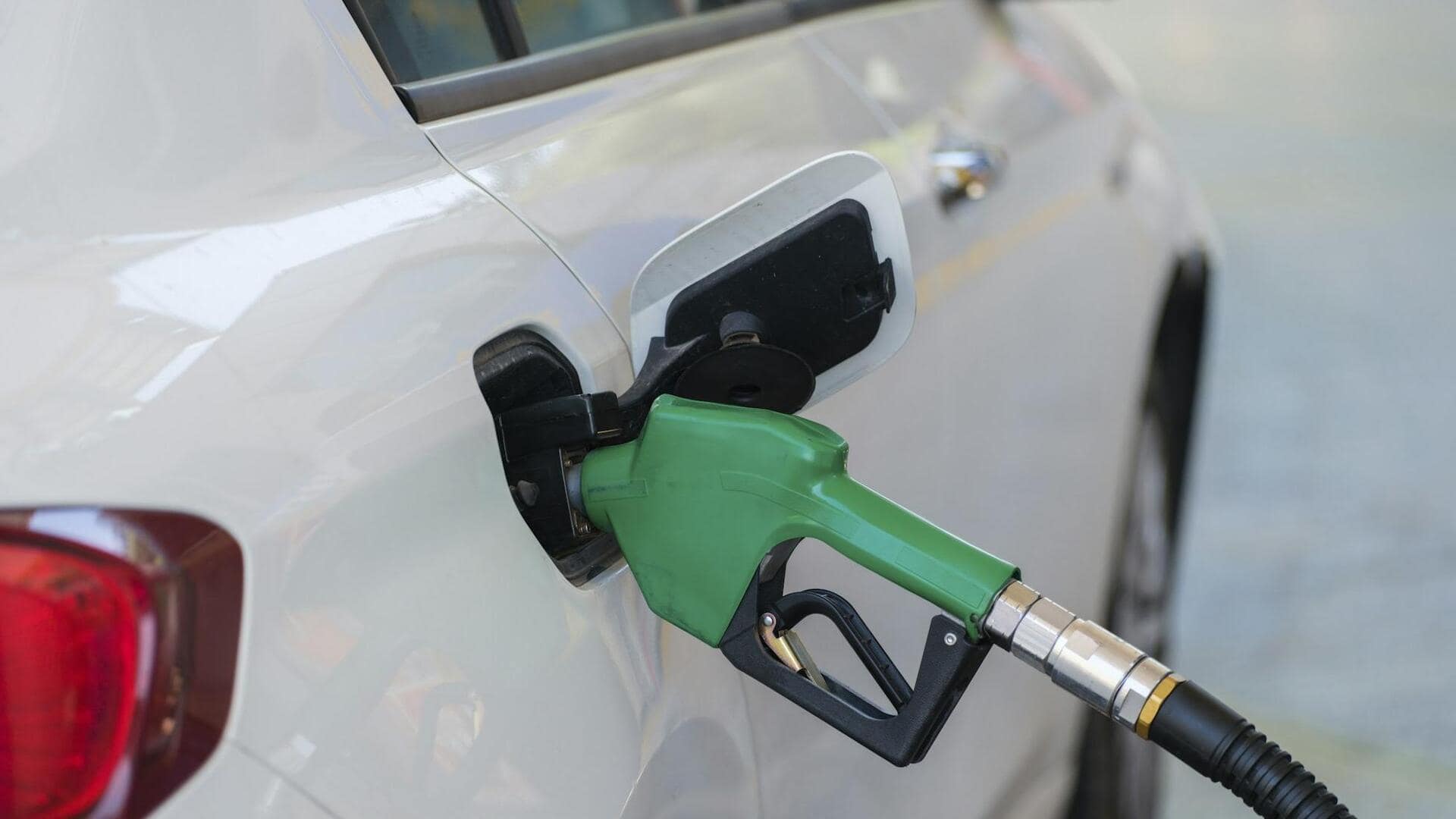 पेट्रोल-डीजल की कीमतें: 19 जनवरी के लिए नए भाव जारी, कहां हुआ सस्ता? 