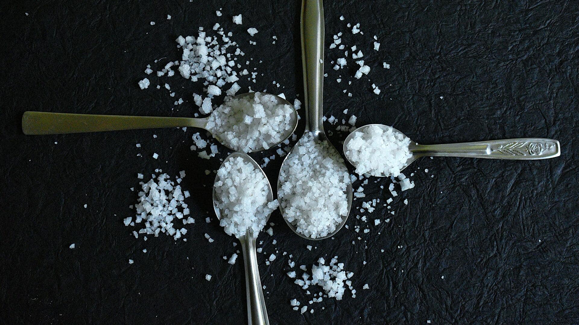 खाने के अलावा इन 5 तरीकों से भी किया जा सकता है नमक का इस्तेमाल