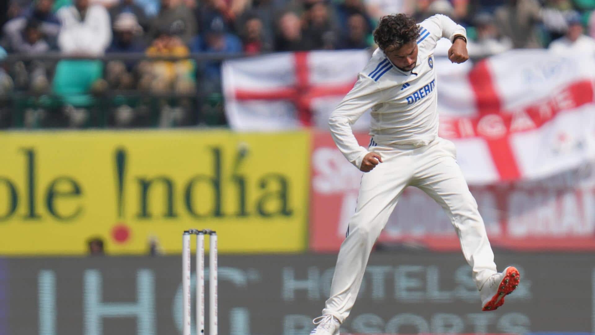 धर्मशाला टेस्ट: कुलदीप यादव ने इंग्लैंड के खिलाफ पहली बार झटके 5 विकेट, ये बनाए रिकॉर्ड्स