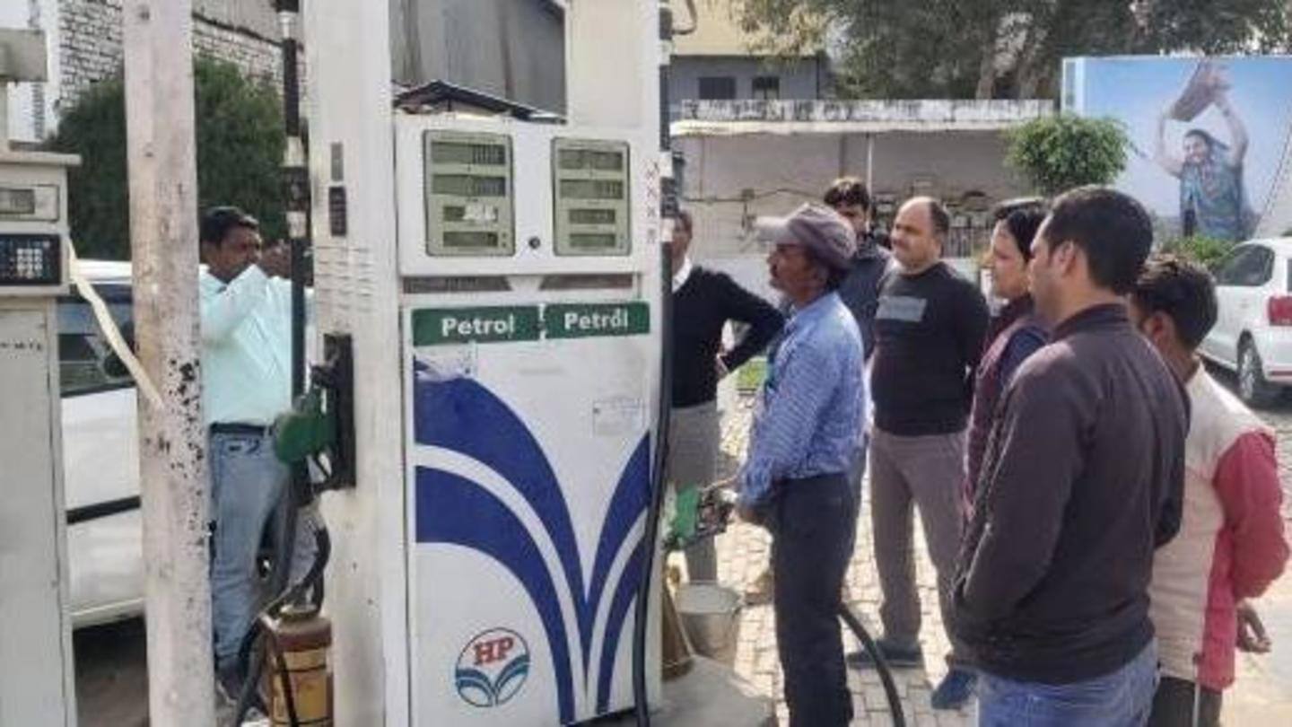 जिला प्रशासन ने पहले दिए थे पेट्रोल पंप चालकों को आदेश जिला प्रशासन ने पहले दिए थे पेट्रोल पंप चालकों को आदेश