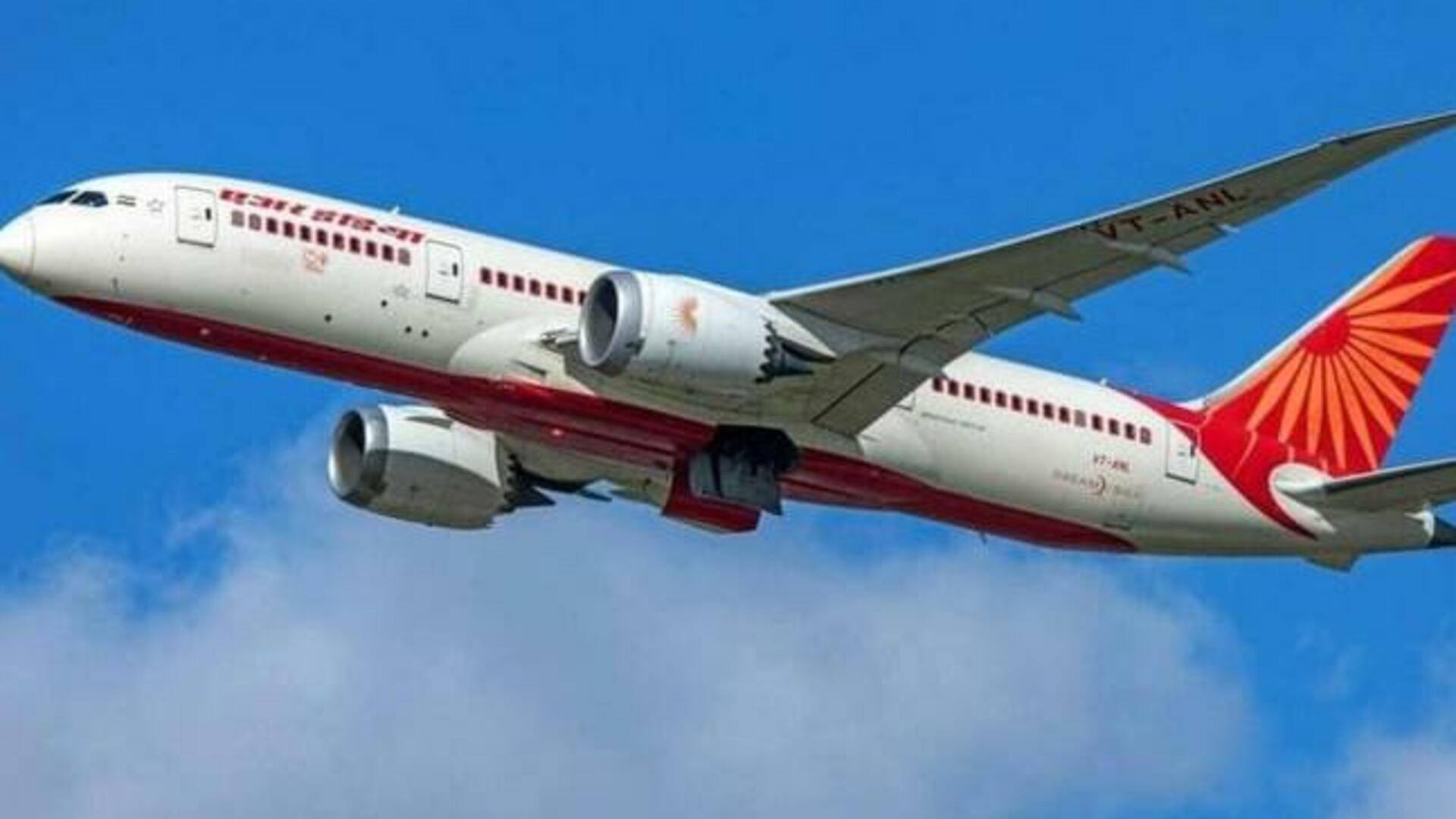 एयर इंडिया की न्यूयॉर्क-दिल्ली फ्लाइट को मेडिकल इमरजेंसी के कारण लंदन डायवर्ट किया गया 