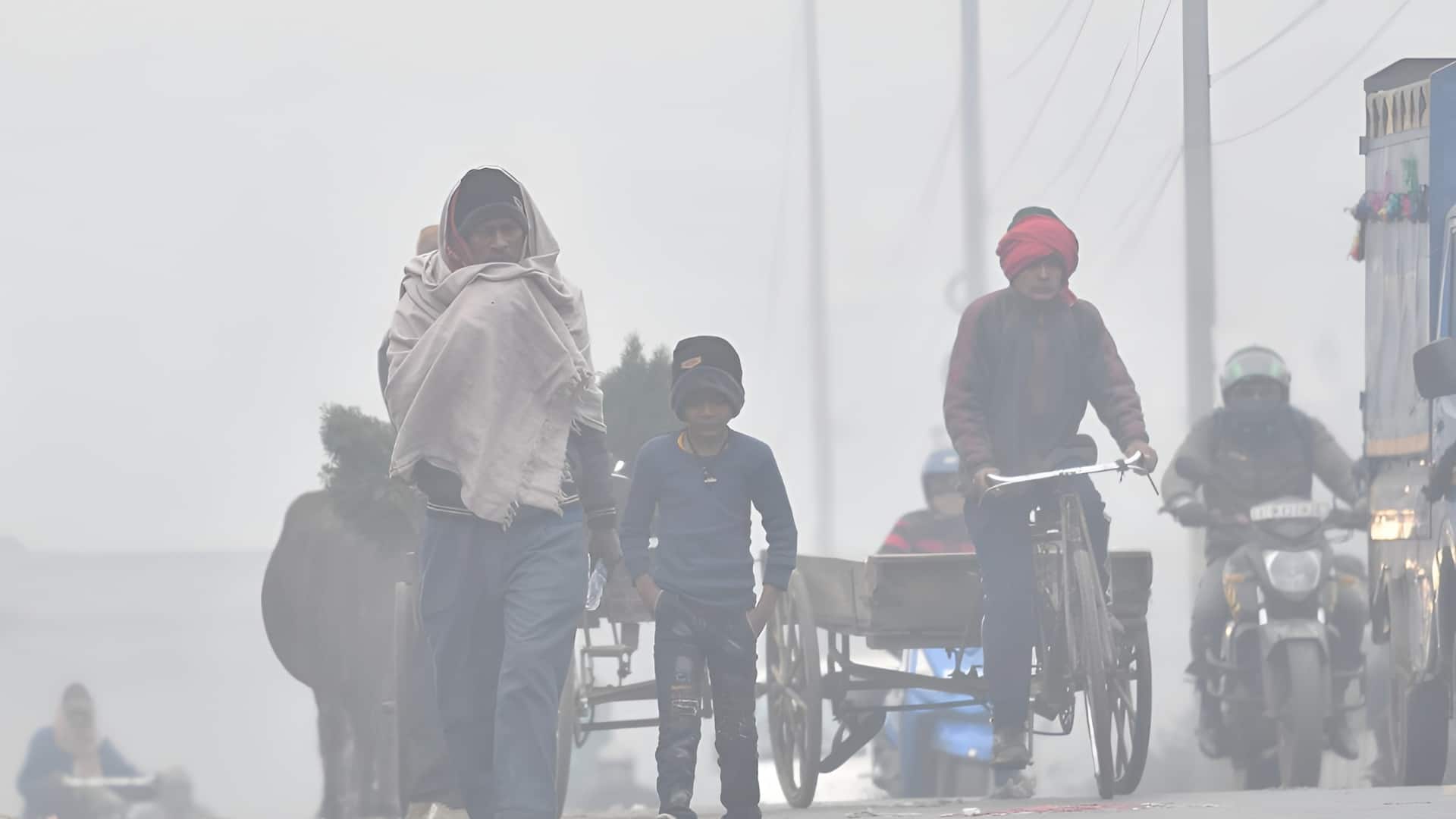 पहाड़ी राज्यों में बारिश-बर्फबारी की चेतावनी, पड़ेगी कोहरे के साथ शीतलहर की मार 