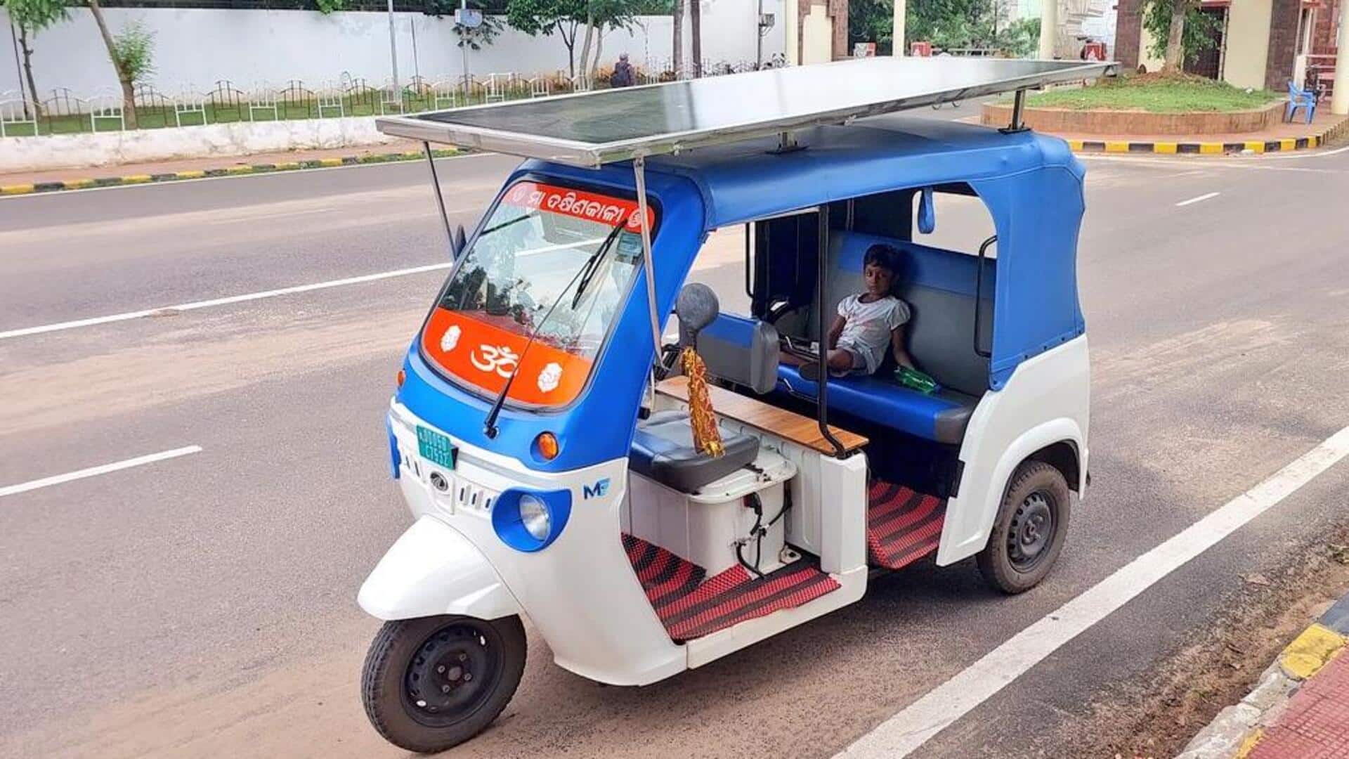 ओडिशा के ऑटो चालक ने बेटी की सलाह से बनाया सौर ऊर्जा से चलने वाला ऑटो-रिक्शा 