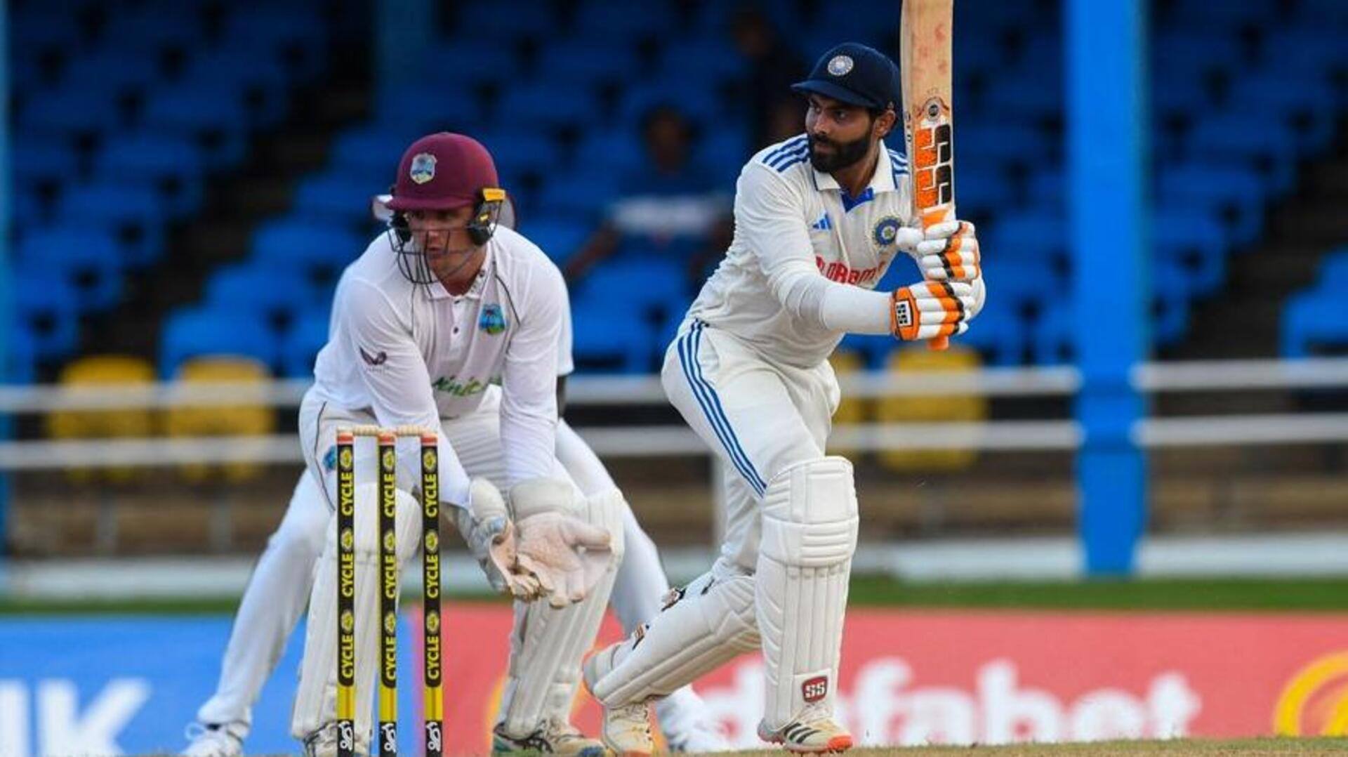 रविंद्र जडेजा ने वेस्टइंडीज के खिलाफ टेस्ट में बनाया दूसरा सर्वाधिक स्कोर, जानिए उनके आंकड़े