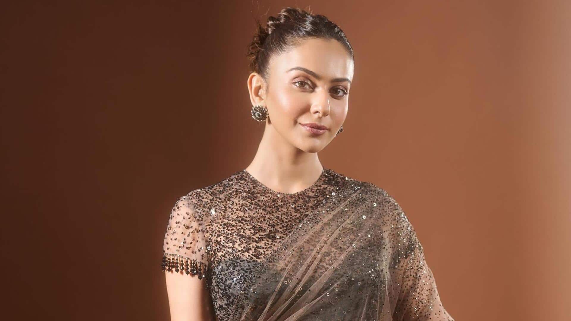 'दे दे प्यार...2' की रिलीज से पहले रकुल प्रीत सिंह पहुंची सिद्धिविनायक, बप्पा से लिया आशीर्वाद