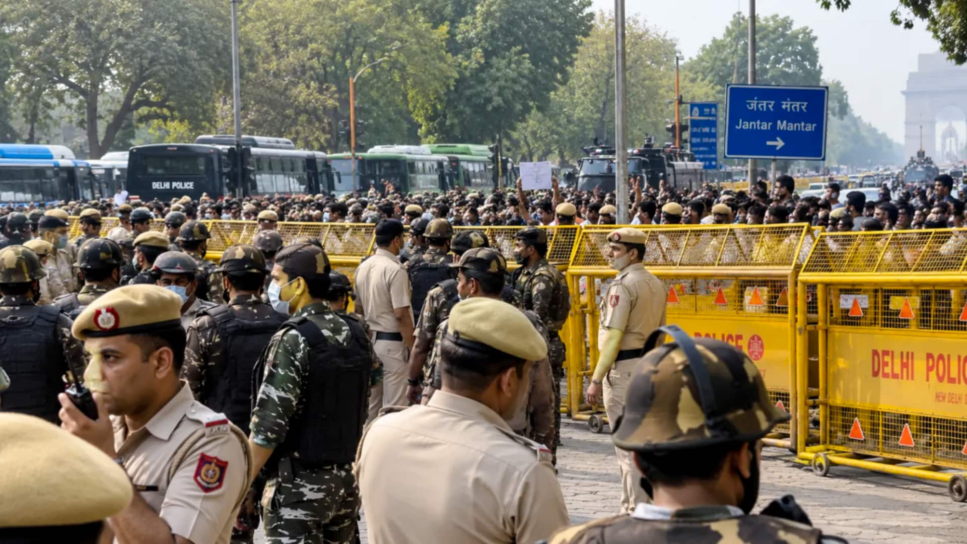 #NewsBytesExplainer: क्या भारत में होने वाले प्रदर्शन में शामिल हो सकते हैं विदेशी नागरिक?