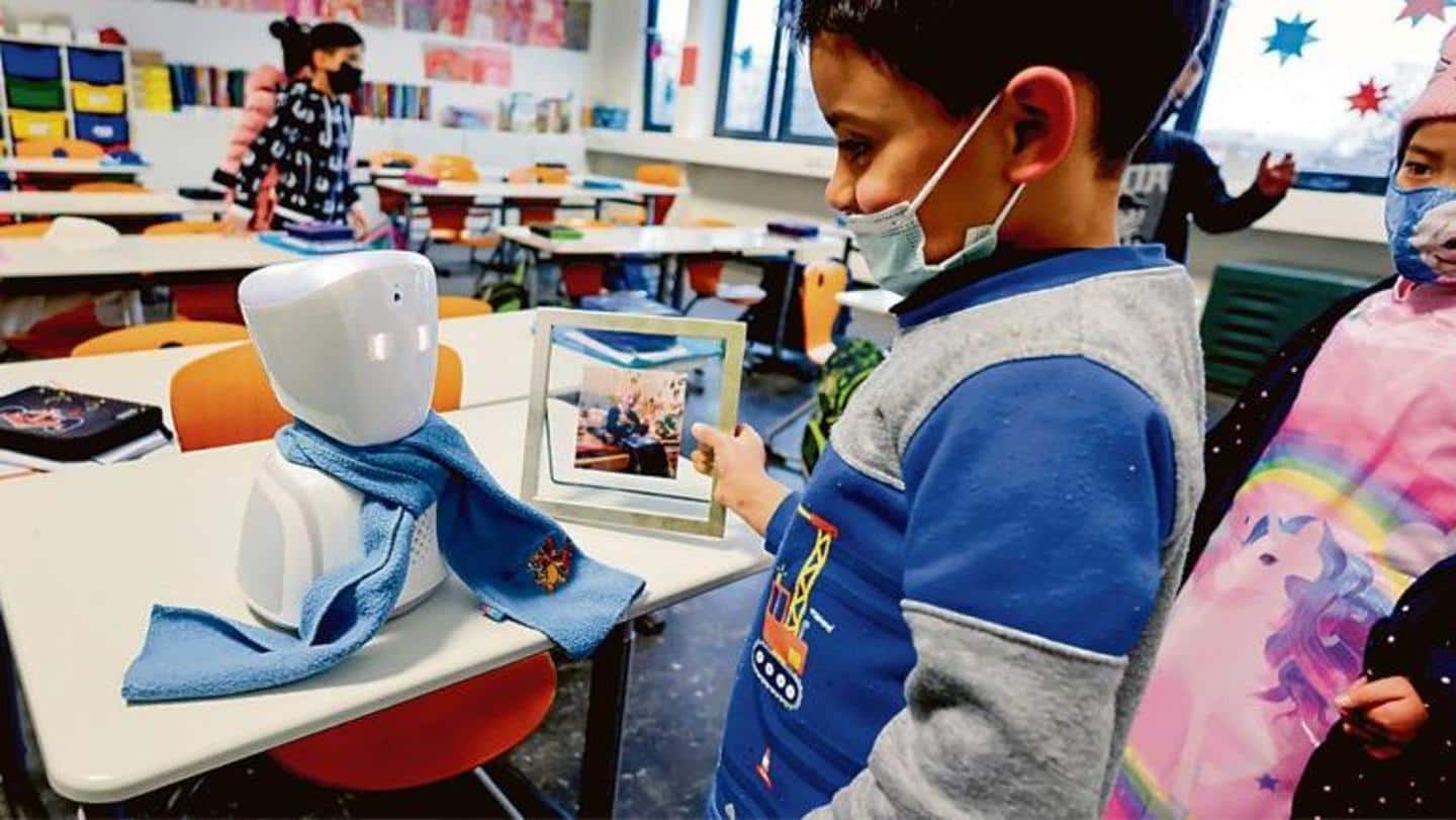 स्कूल जा रहा है 'अवतार' रोबोट, बीमार बच्चे की जगह कर रहा है पढ़ाई