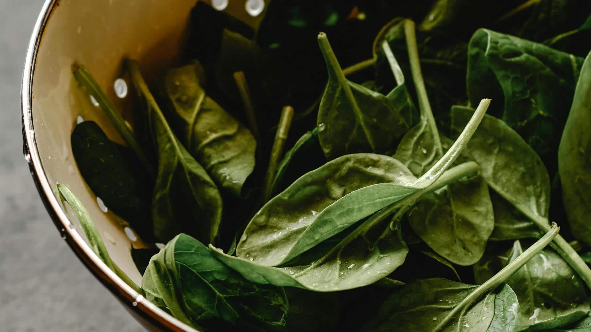 पालक खरीदते समय इन 5 बातों का रखें खास ध्यान, हमेशा निकलेगा ताजा