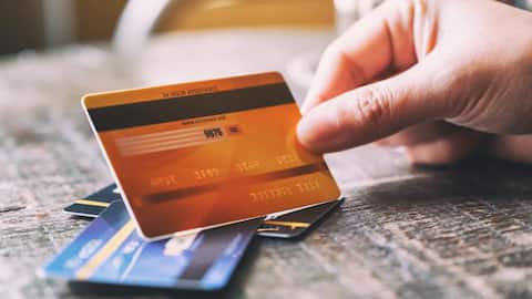 क्रेडिट कार्ड का उपयोग पूरी तरह बंद करने पर क्रेडिट स्कोर पर क्या पड़ता है असर?