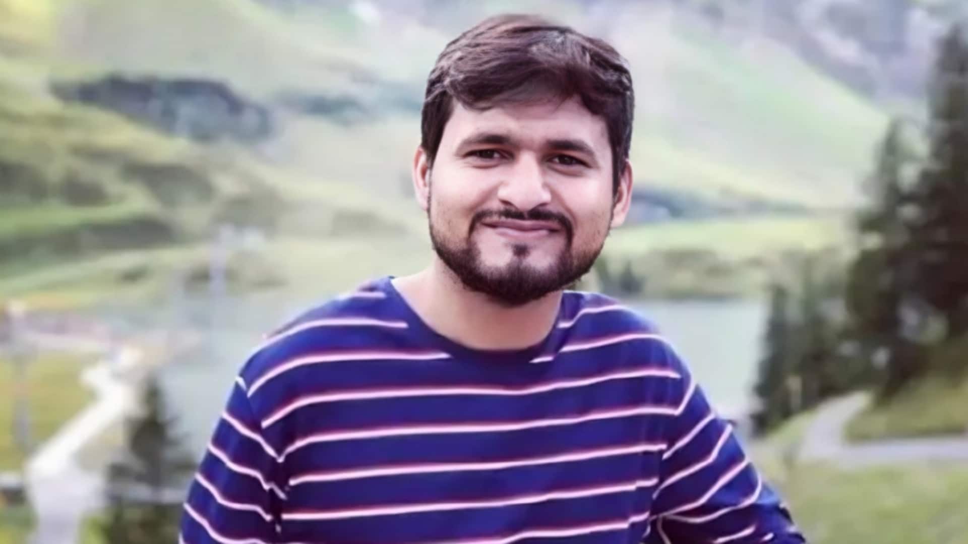 पहलगाम हमले में जान गंवाने वाले कानपुर के शुभम द्विवेदी के परिवार से मिले प्रधानमंत्री मोदी पहलगाम हमले में जान गंवाने वाले कानपुर के शुभम द्विवेदी के परिवार से मिले प्रधानमंत्री मोदी