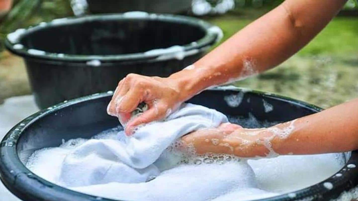 गर्म पानी से धोएं गर्म पानी से धोएं