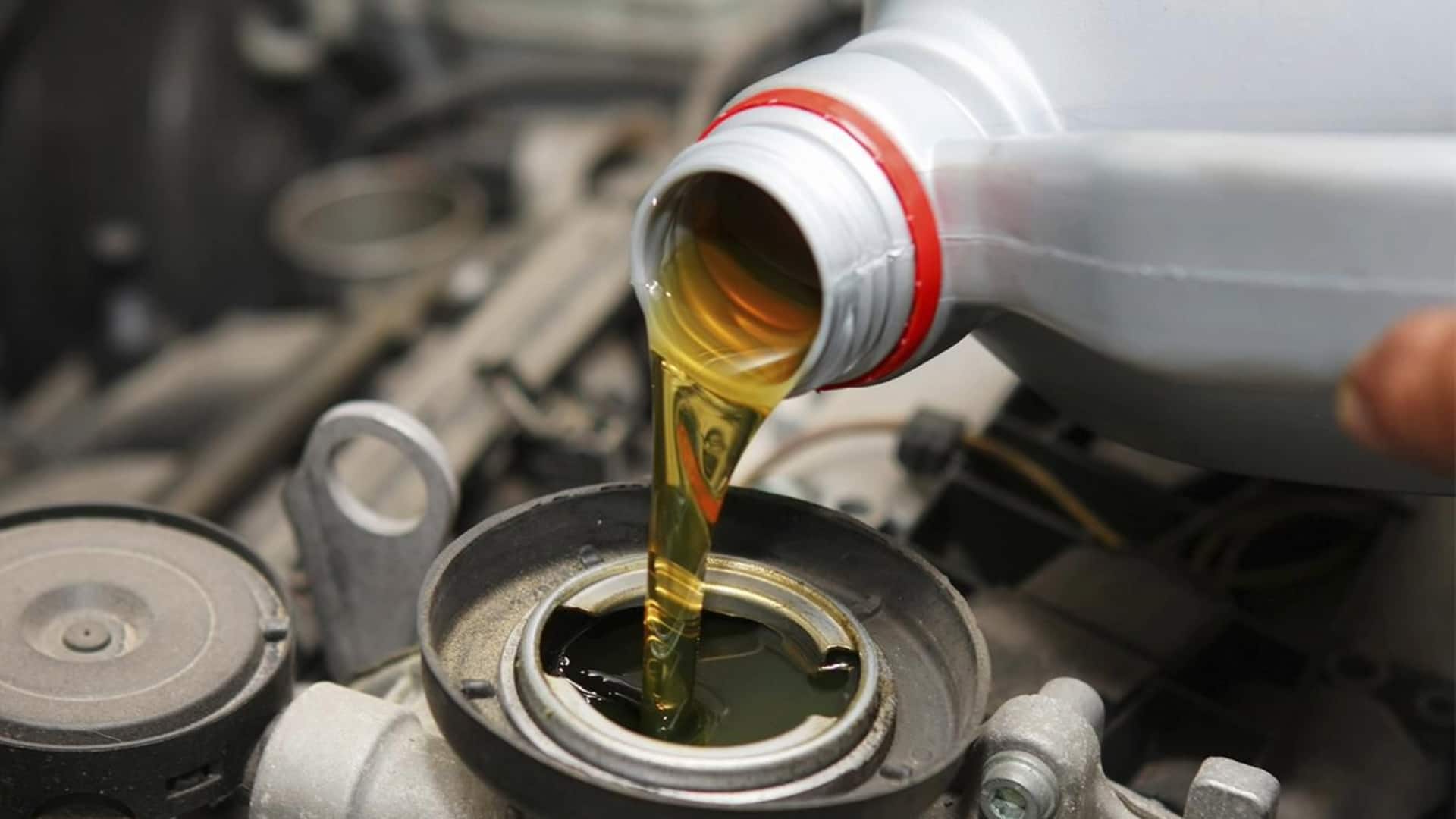 इंजन ऑयल को लेकर आप भी तो नहीं हैं इन 5 गलतफहमियों के शिकार