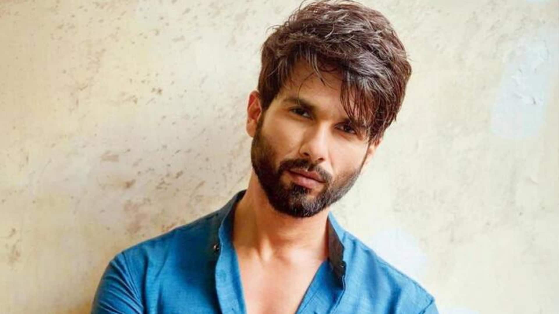 शाहिद कपूर की ये बड़ी फिल्म हुई बंद, निर्देशक अमित राय ने बॉलीवुड को ठहराया कसूरवार शाहिद कपूर की ये बड़ी फिल्म हुई बंद, निर्देशक अमित राय ने बॉलीवुड को ठहराया कसूरवार