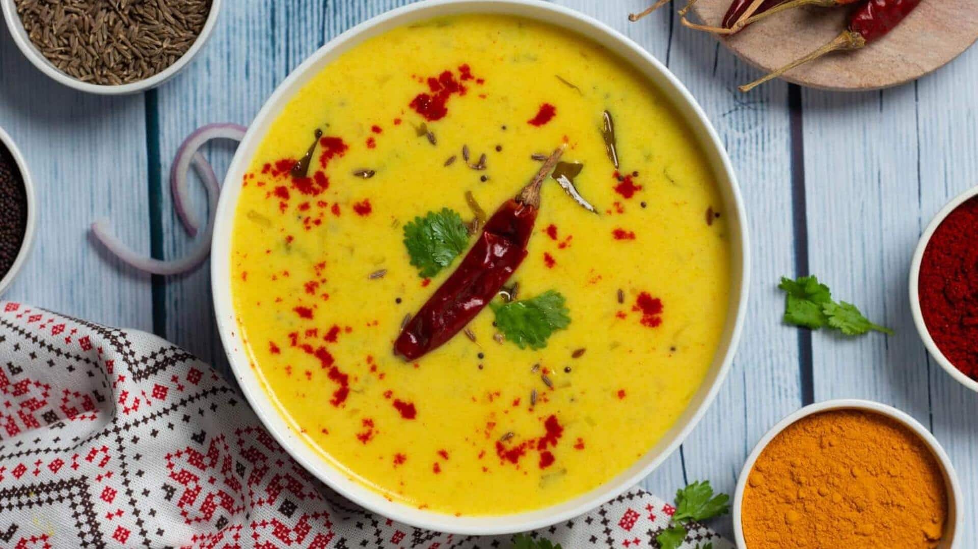 घर पर रेस्टोरेंट स्टाइल कढ़ी बनाने की सोच रहे हैं? इन बातों का रखें ध्यान