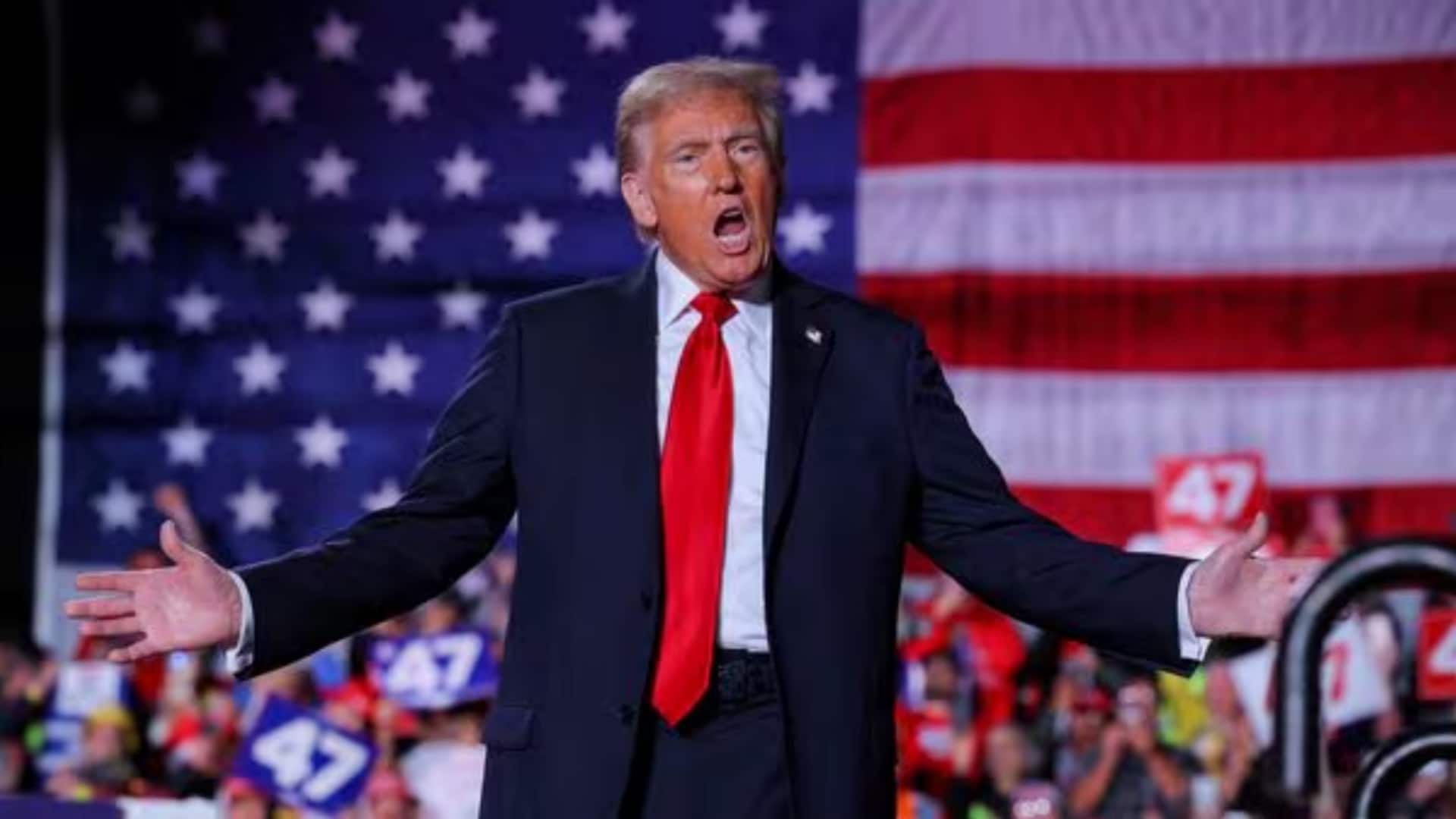 डोनाल्ड ट्रंप ने ग्रीनलैंड योजना का विरोध करने वाले 8 यूरोपीय देशों पर टैरिफ लगाया