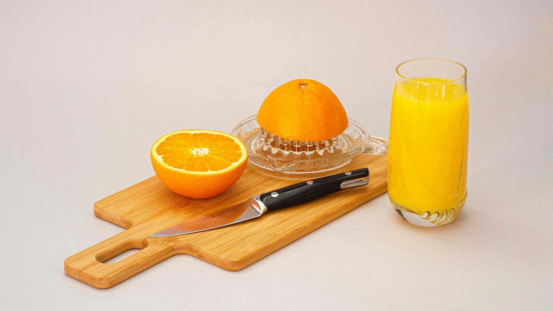 प्राकृतिक रूप से उम्र बढ़ने की प्रक्रिया को धीमा कर सकते हैं ये 5 पेय