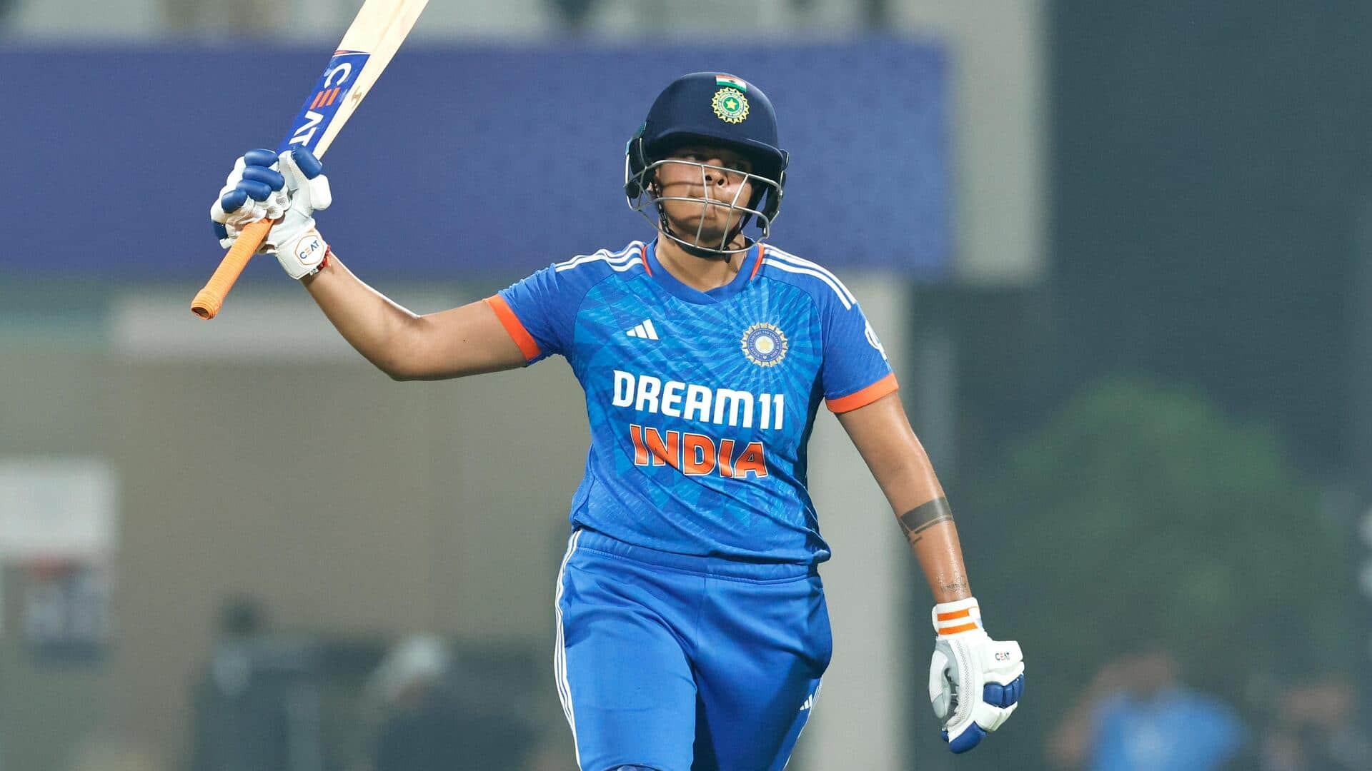 महिला क्रिकेट, भारत बनाम ऑस्ट्रेलिया: शफाली वर्मा ने जड़ा 8वां टी-20 अंतरराष्ट्रीय अर्धशतक, जानिए आंकड़े