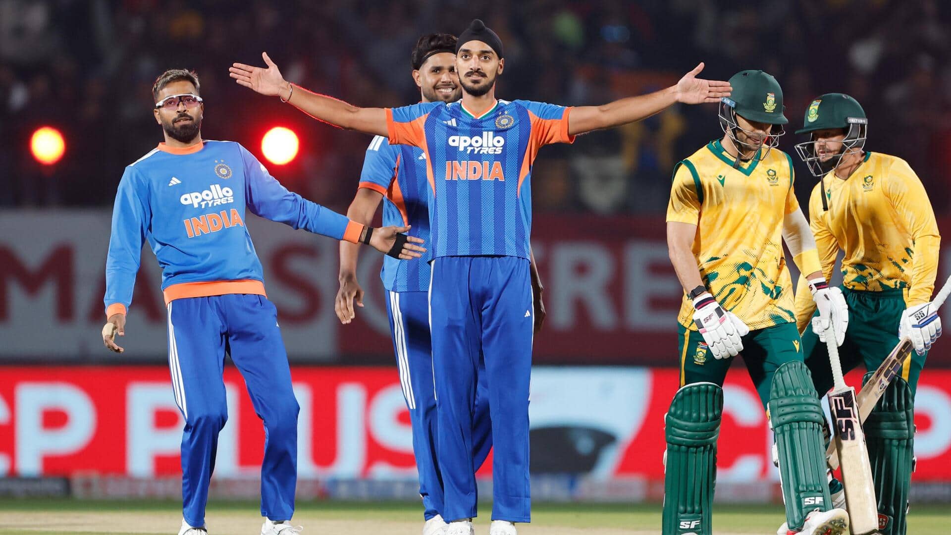 टी-20 अंतरराष्ट्रीय: इन भारतीय गेंदबाजों ने पावरप्ले ओवरों में लिए हैं सर्वाधिक विकेट