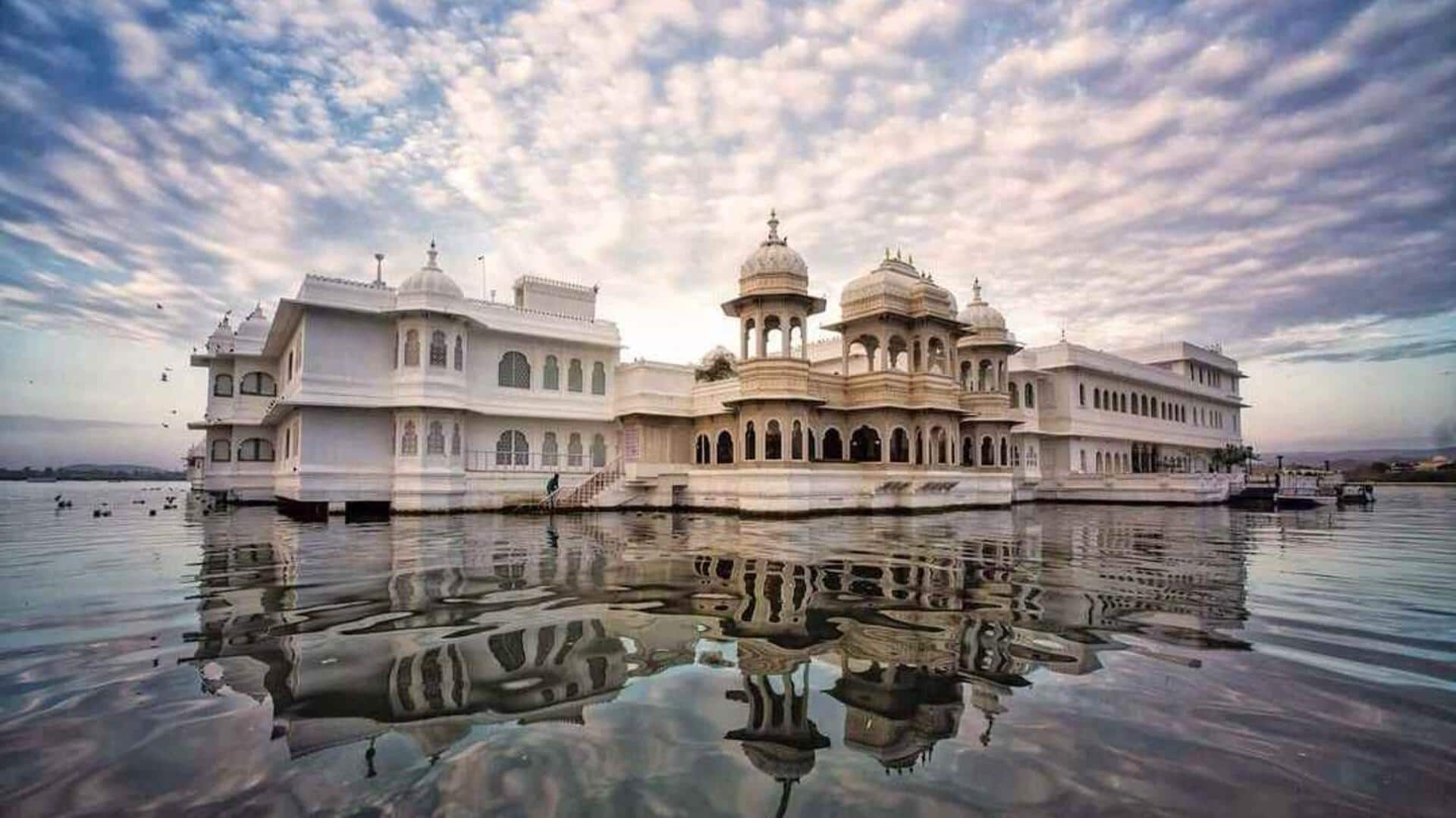 शादी की सालगिरह पर घूमने के लिए बेहतरीन हैं ये 5 जगहें