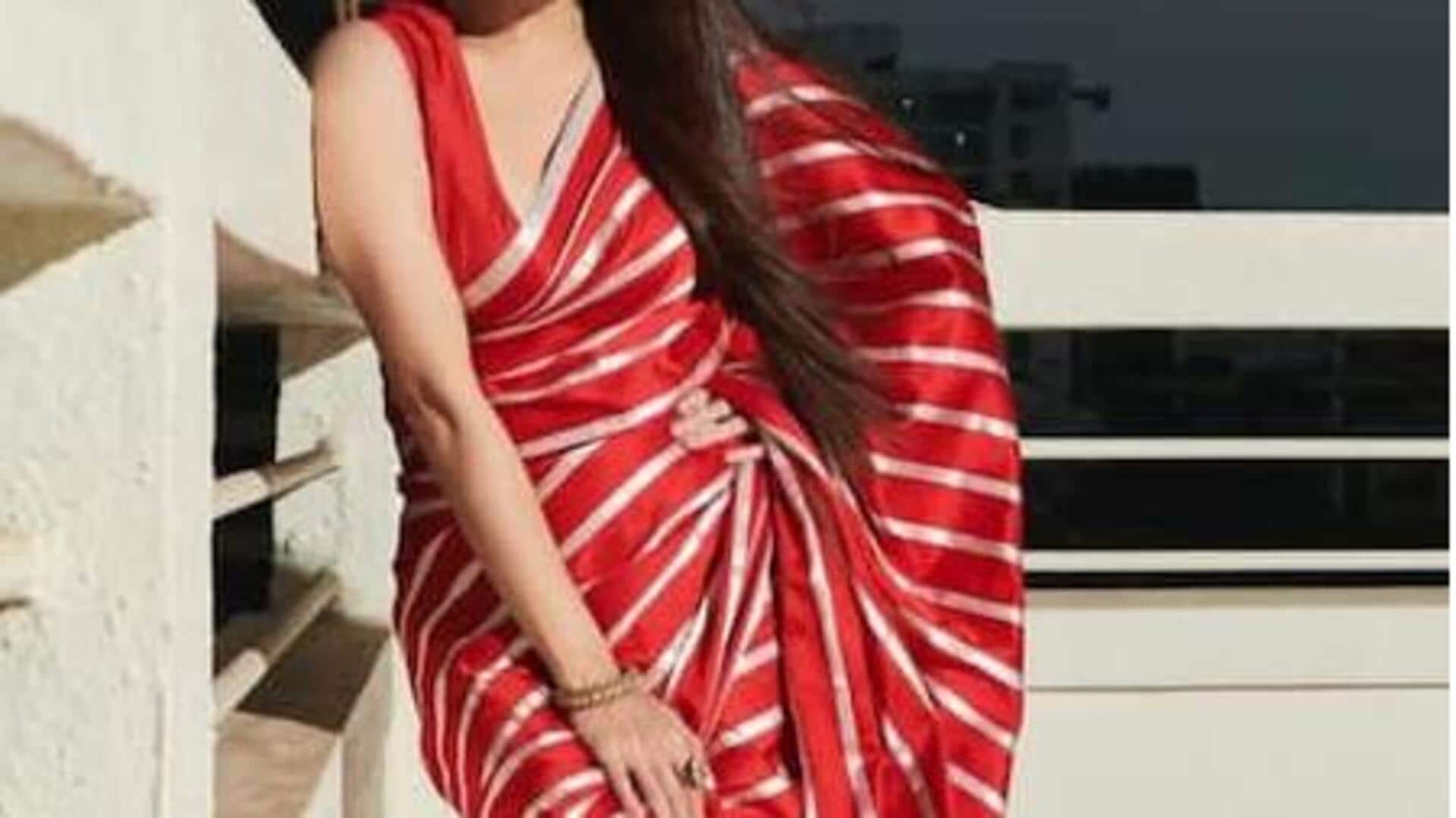 लाल और सफेद रंग की धारियों वाली साड़ी को ऐसे स्टाइल करें, दिखेंगी बेहद खूबसूरत लाल और सफेद रंग की धारियों वाली साड़ी को ऐसे स्टाइल करें, दिखेंगी बेहद खूबसूरत