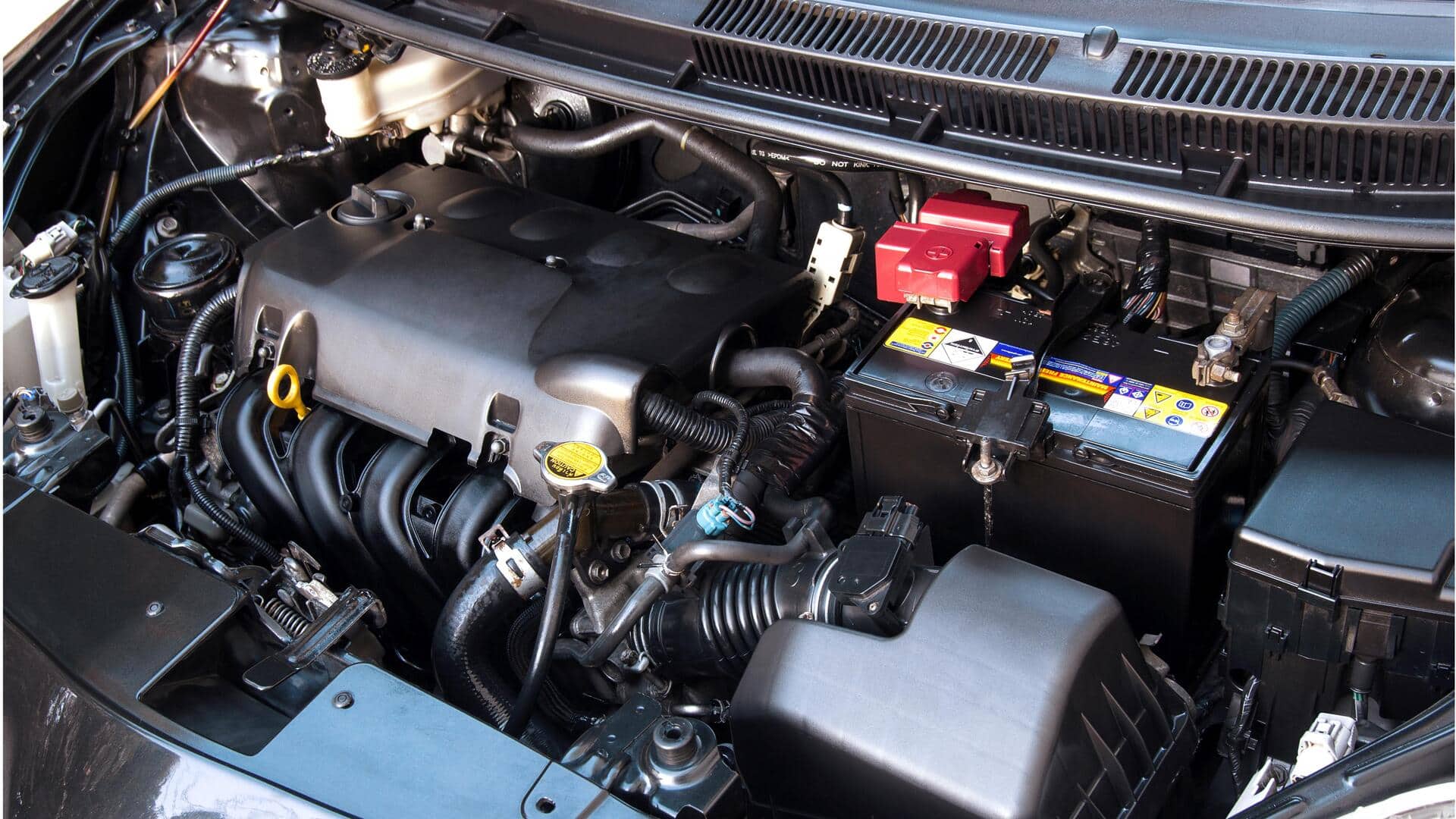#NewsBytesExplainer: गाड़ियों के इंजन के लिए CC क्यों इस्तेमाल होता है और यह क्या बताता है?