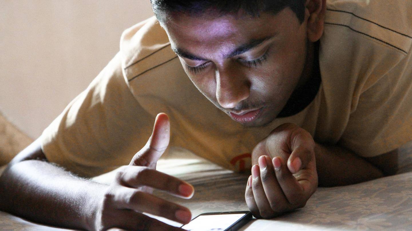 फोन के साथ यूजर्स ने बिताया इतना वक्त फोन के साथ यूजर्स ने बिताया इतना वक्त