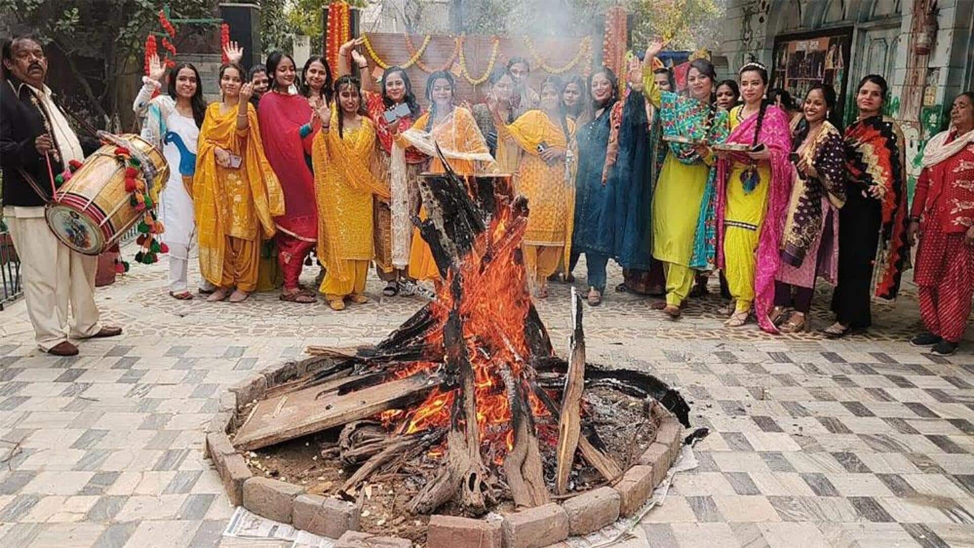 घर पर लोहड़ी का त्योहार मनाने की योजना है? इन तरीकों को अपनाएं