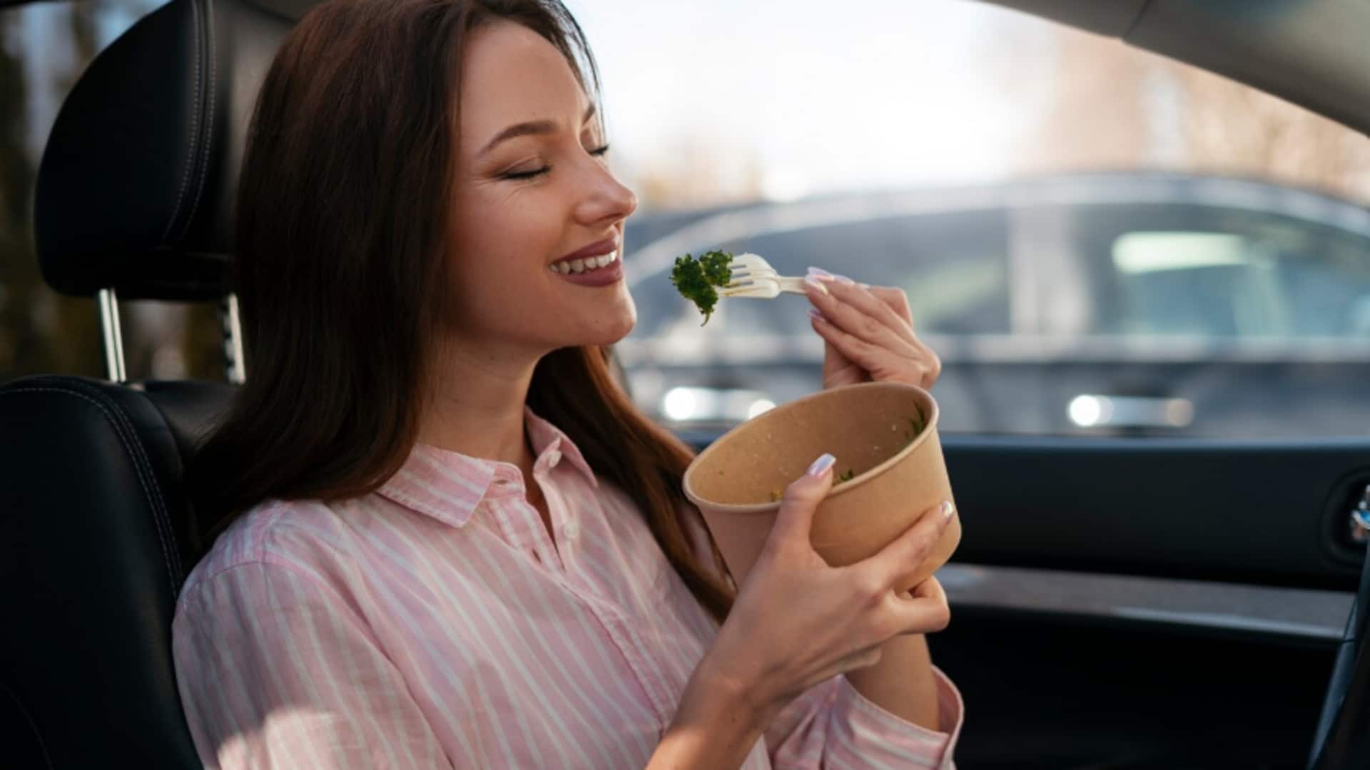 ऑफिस जाने में देरी हो रही है तो कार में खाएं ये जल्दी बनने वाले नाश्ते 