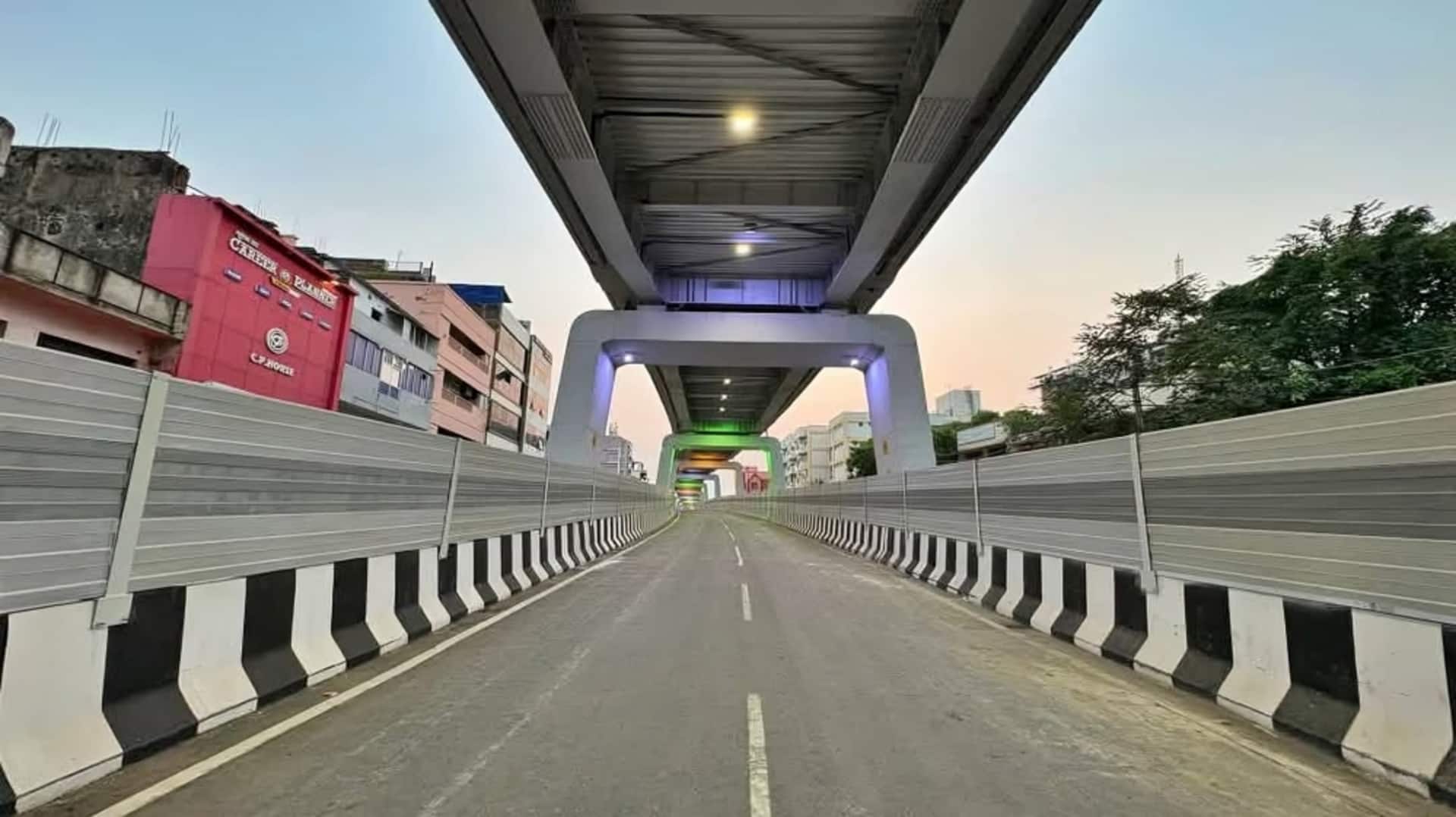 पटना में डबल डेकर फ्लाईओवर की सड़क का हिस्सा धंसा, 53 दिन पहले हुआ था उद्घाटन पटना में डबल डेकर फ्लाईओवर की सड़क का हिस्सा धंसा, 53 दिन पहले हुआ था उद्घाटन